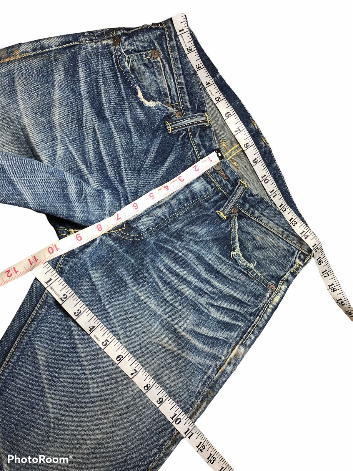 Designer DAMAGED DISTRESSED SELVEDGE DENIM BY T.M.T BIG HOLIDAY Size US 30 / EU 46 - 12 Thumbnail