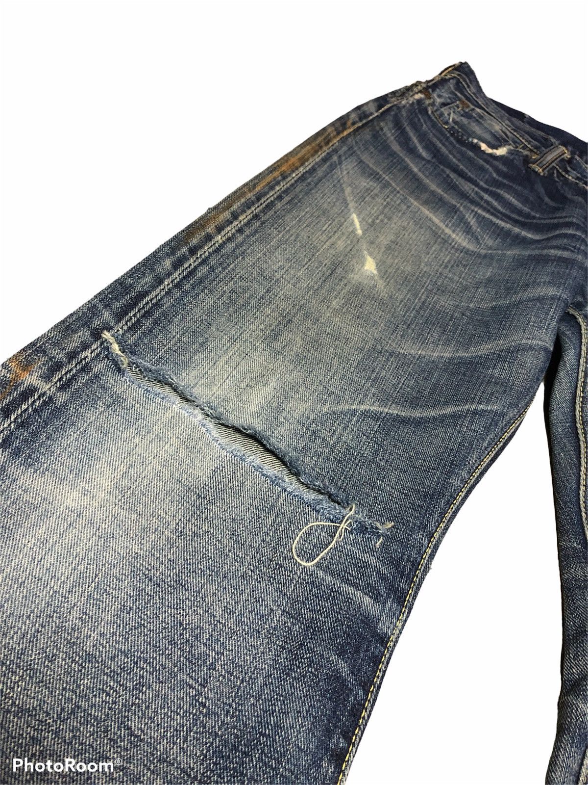 Designer DAMAGED DISTRESSED SELVEDGE DENIM BY T.M.T BIG HOLIDAY Size US 30 / EU 46 - 4 Thumbnail