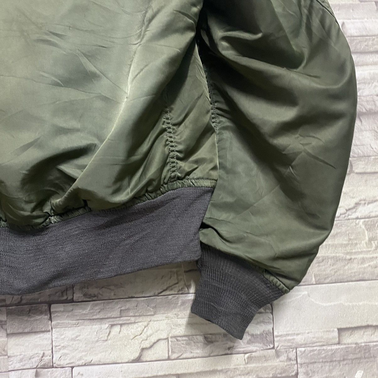 Avirex Vintage Avirex MA-1 Flight Jacket Made in USA Size US M / EU 48-50 / 2 - 15 Thumbnail