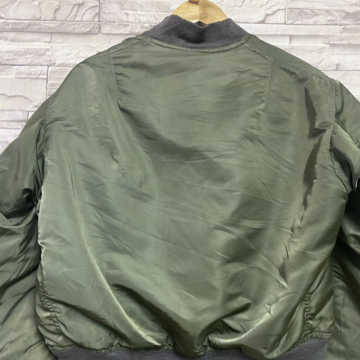 Avirex Vintage Avirex MA-1 Flight Jacket Made in USA Size US M / EU 48-50 / 2 - 13 Thumbnail