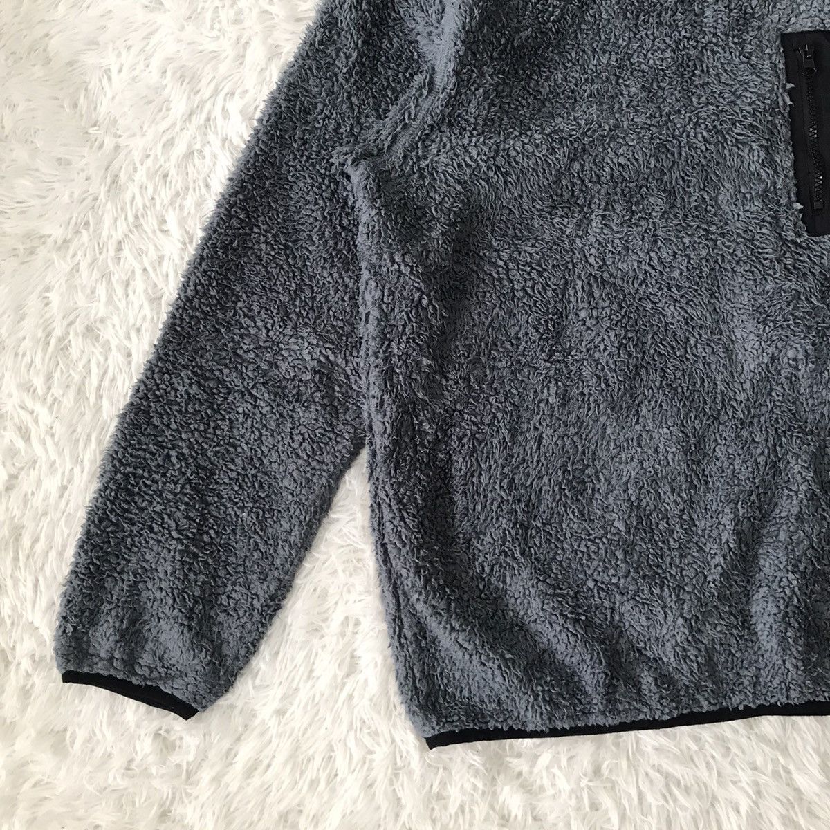 Cartoon Network × Pokemon 💥Steals💥Pokemon Fleece Sweater Jumper Pocket Chest Size US L / EU 52-54 / 3 - 3 Thumbnail