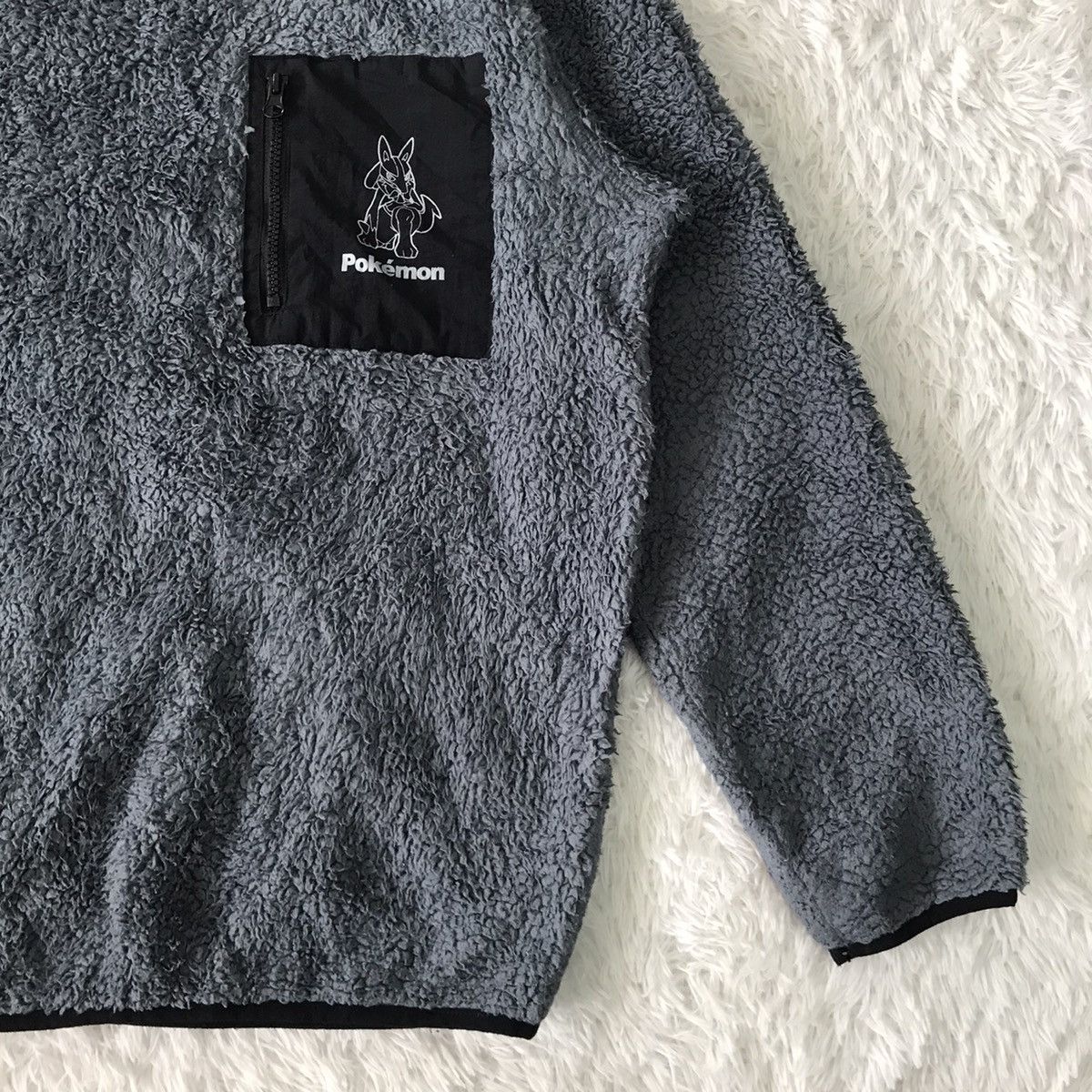 Cartoon Network × Pokemon 💥Steals💥Pokemon Fleece Sweater Jumper Pocket Chest Size US L / EU 52-54 / 3 - 4 Thumbnail