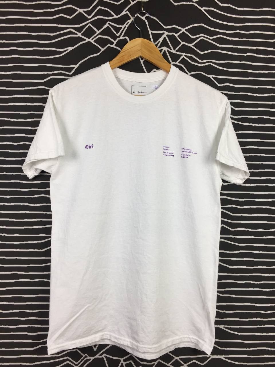 Band Tees iri Japanese Singer Songwriter Freaking Lyrics JPop Band Tee Size US M / EU 48-50 / 2 - 4 Thumbnail