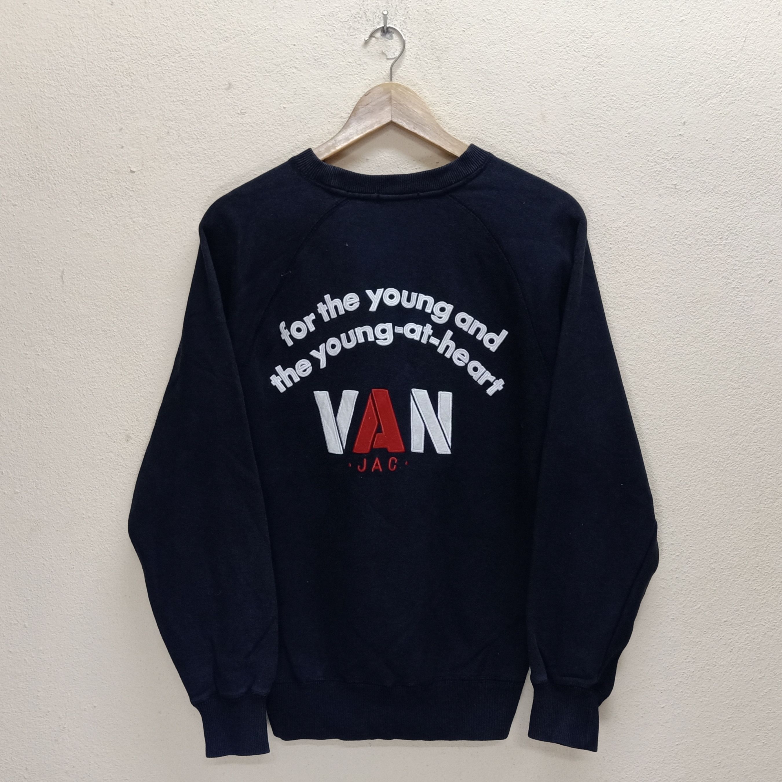 Japanese Brand × Van VAN JAC Iconic Embroidered Big Logo Black Color S Sweatshirt Size US S / EU 44-46 / 1 - 1 Thumbnail