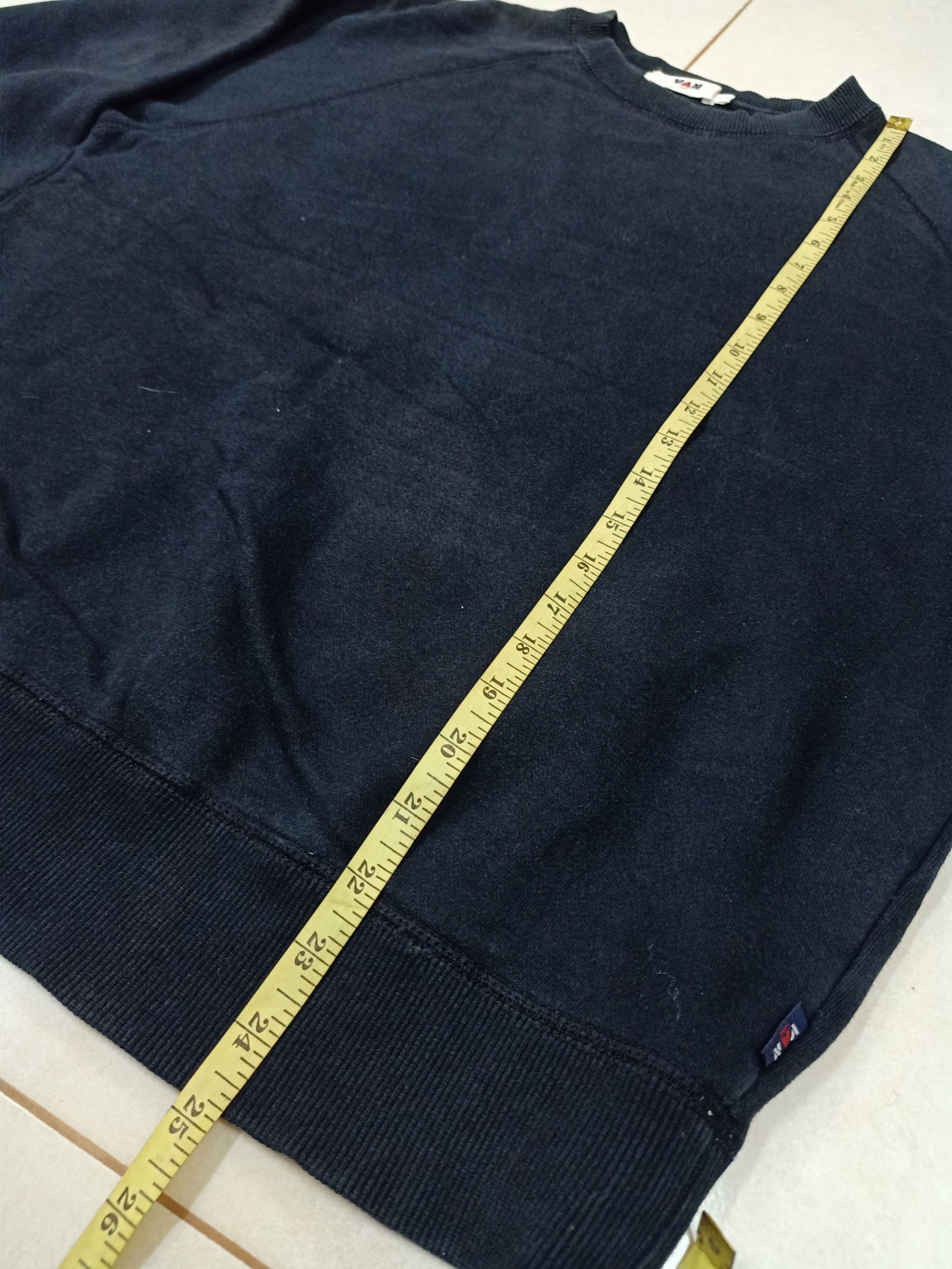 Japanese Brand × Van VAN JAC Iconic Embroidered Big Logo Black Color S Sweatshirt Size US S / EU 44-46 / 1 - 13 Thumbnail
