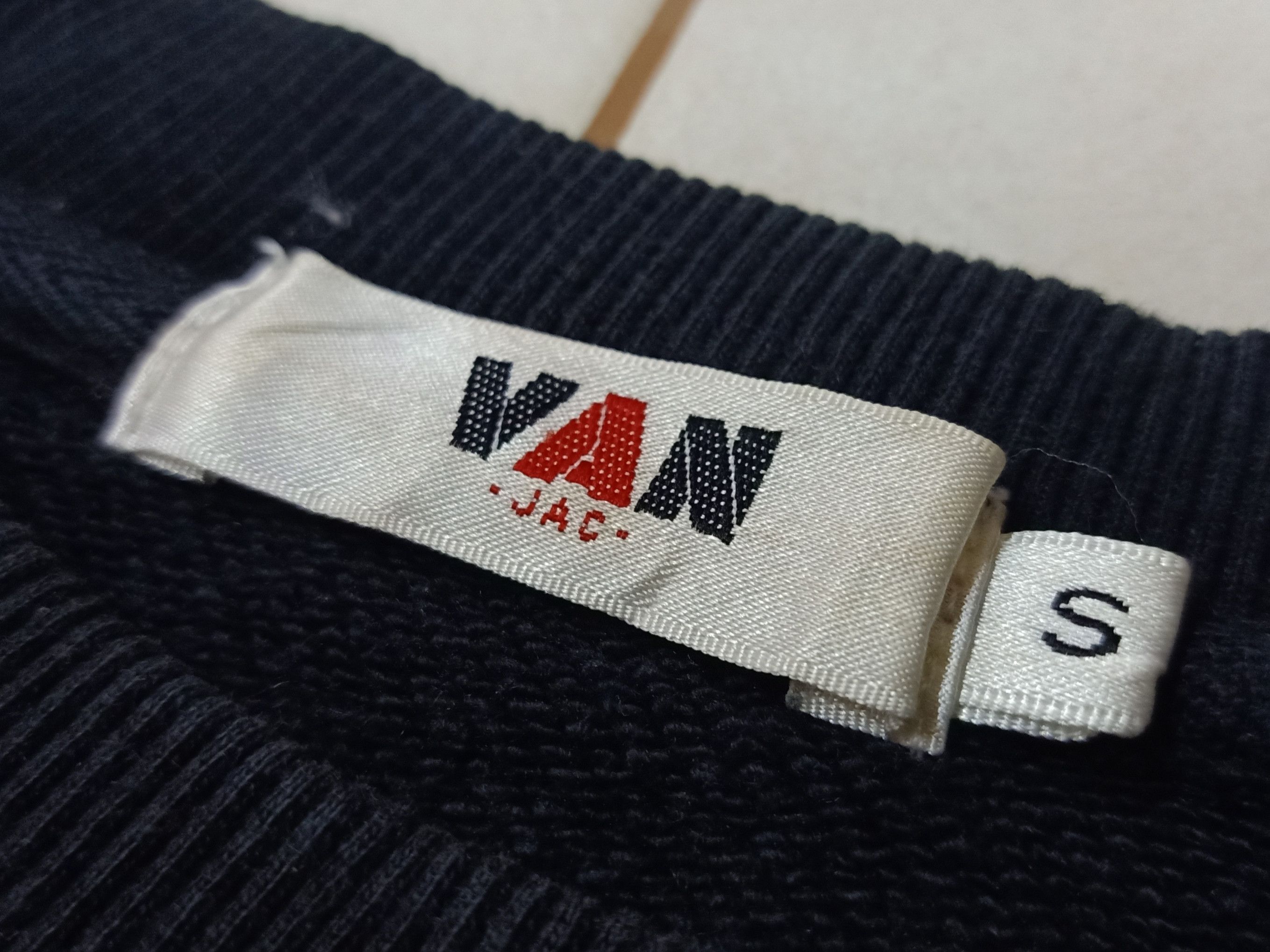 Japanese Brand × Van VAN JAC Iconic Embroidered Big Logo Black Color S Sweatshirt Size US S / EU 44-46 / 1 - 9 Thumbnail