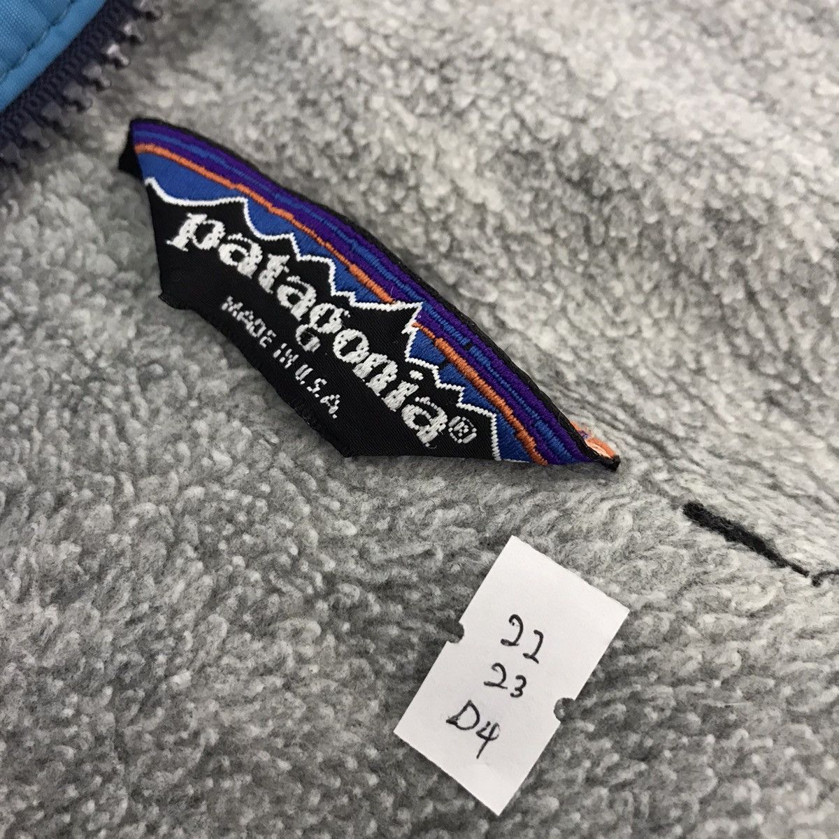 Patagonia Patagonia Bomber design Jacket zipper distress Size US M / EU 48-50 / 2 - 5 Thumbnail