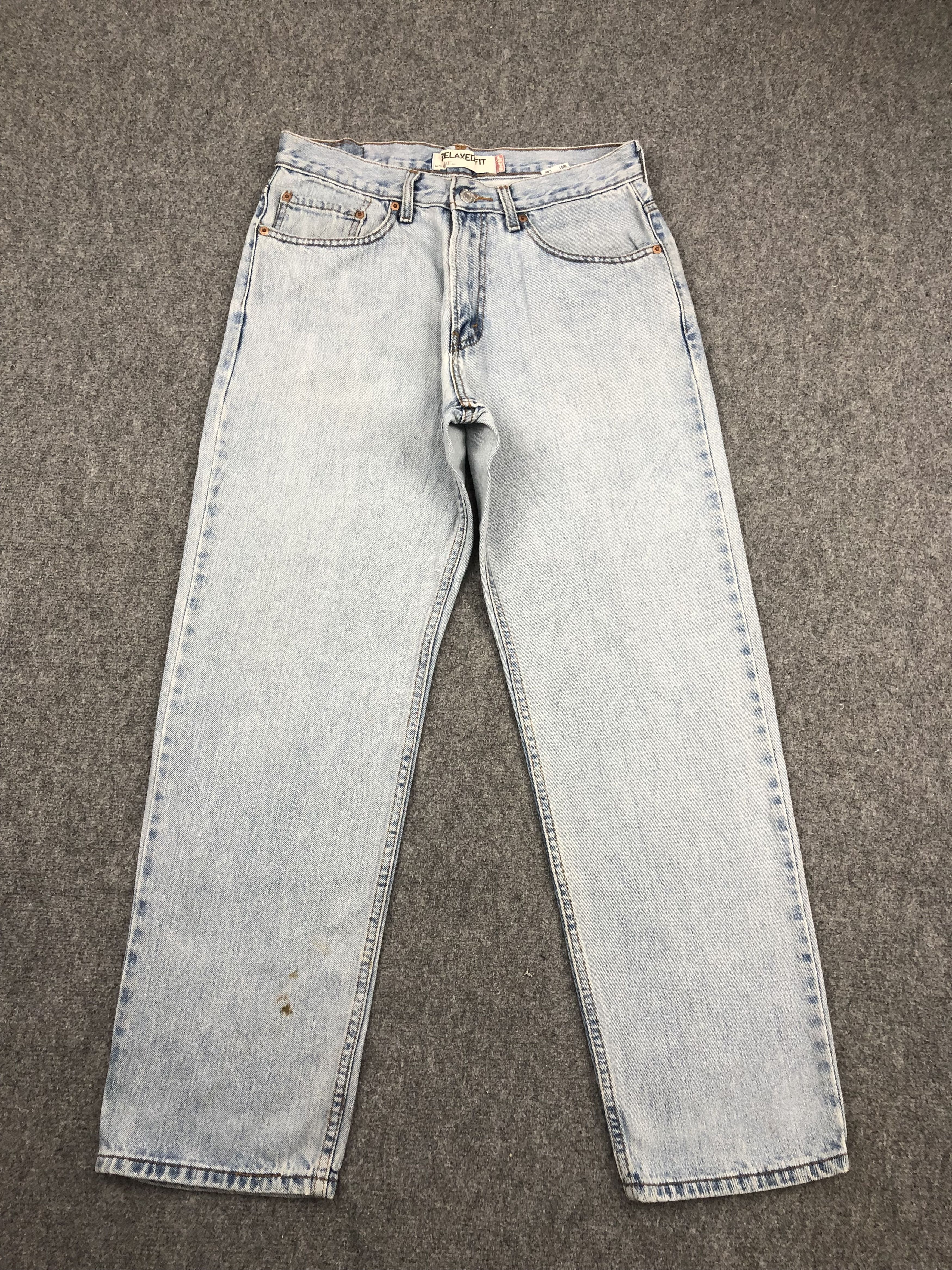 image of Levis 550 Light Wash Jeans in Blue Denim, Men's (Size 31)