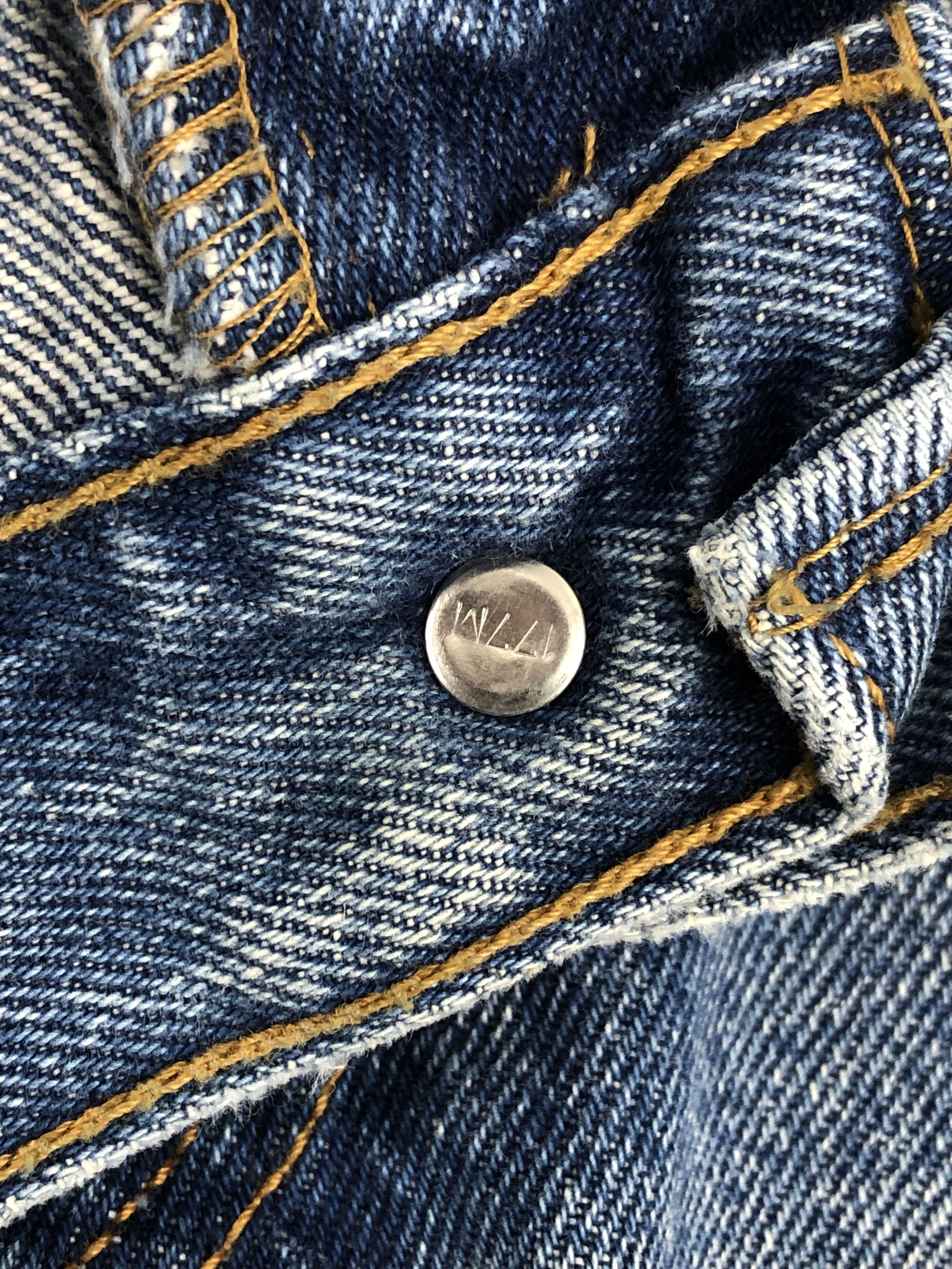 Levi's Vintage Levis 560 Denim DP1477 Size US 39 - 12 Thumbnail