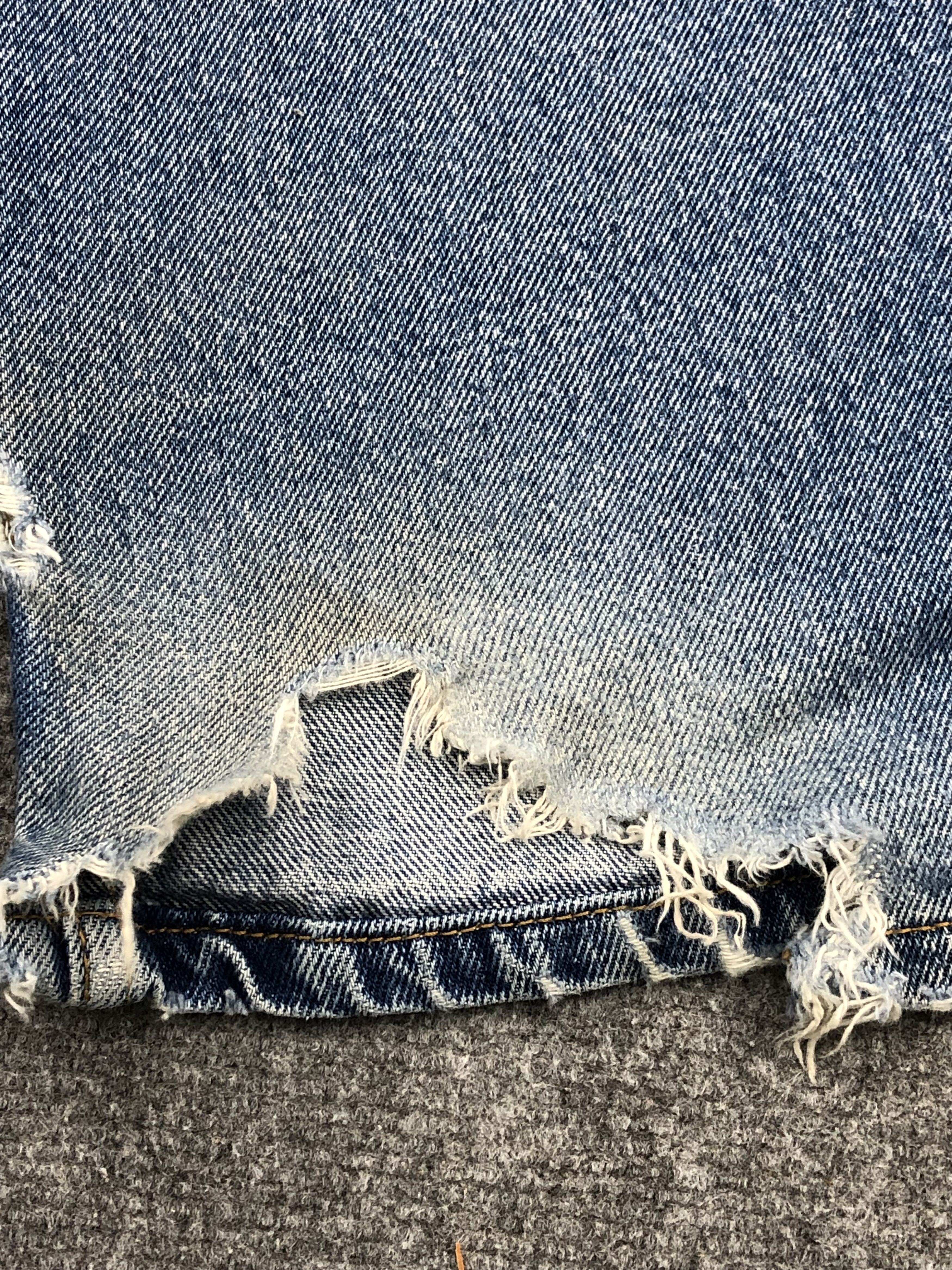 Levi's Vintage Levis 560 Denim DP1477 Size US 39 - 13 Thumbnail