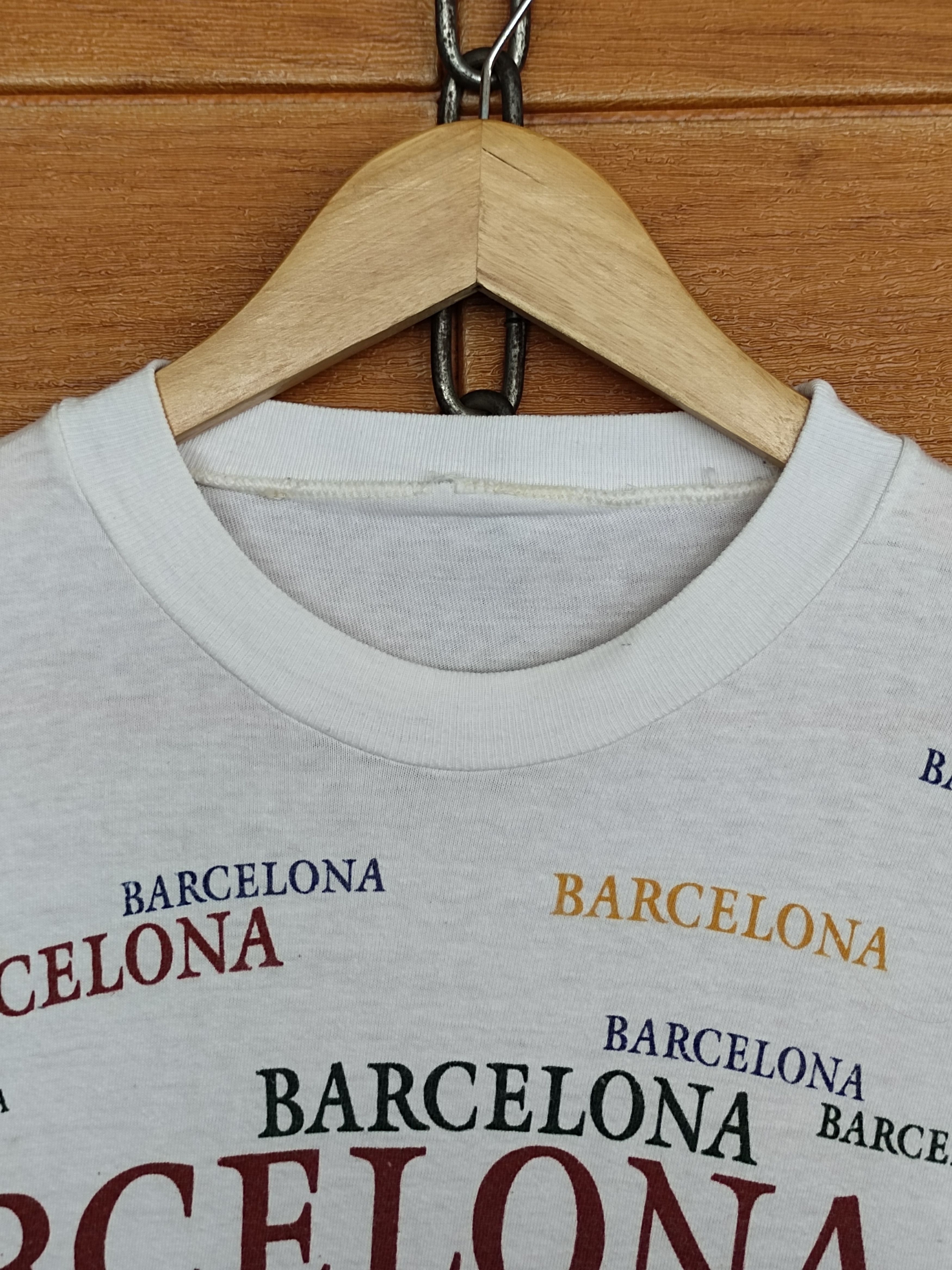 Vintage Vintage Barcelona Spell Out All Over By La Massana Art Size US M / EU 48-50 / 2 - 4 Thumbnail
