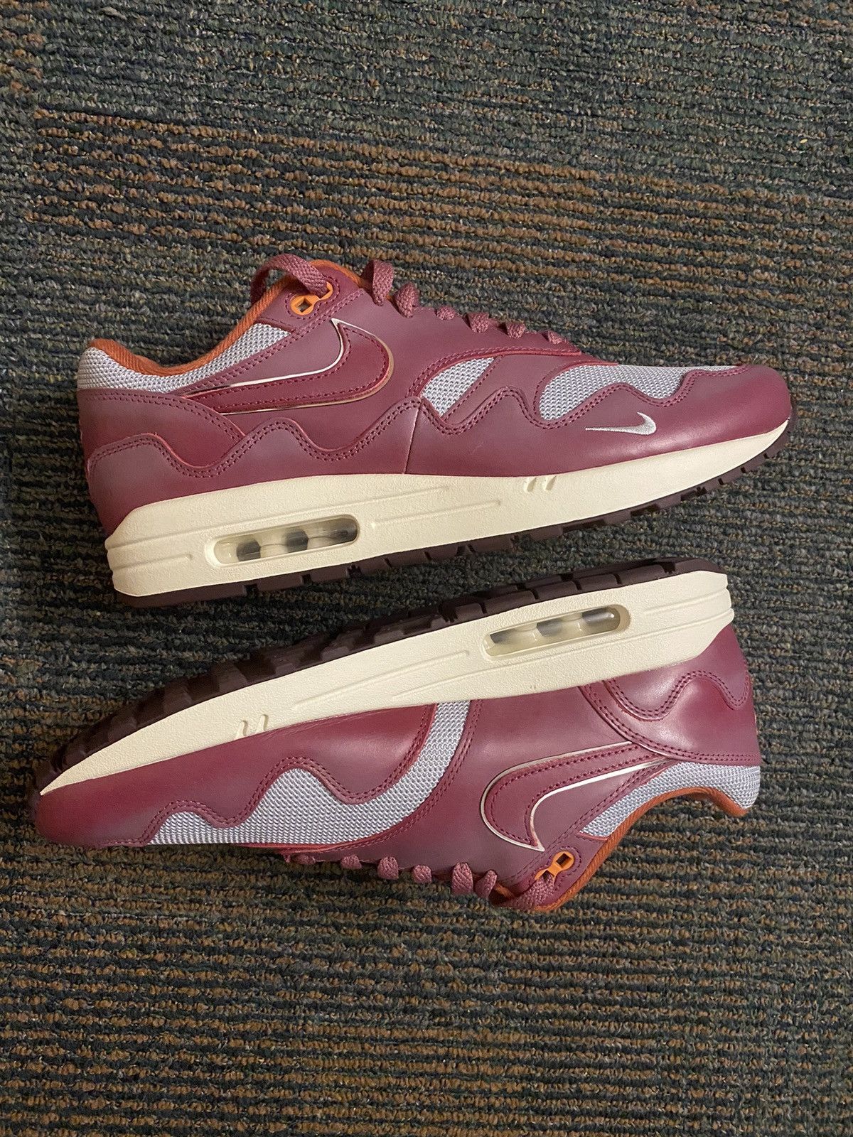 Nike Air Max 1 Patta Size US 11 / EU 44 - 1 Thumbnail
