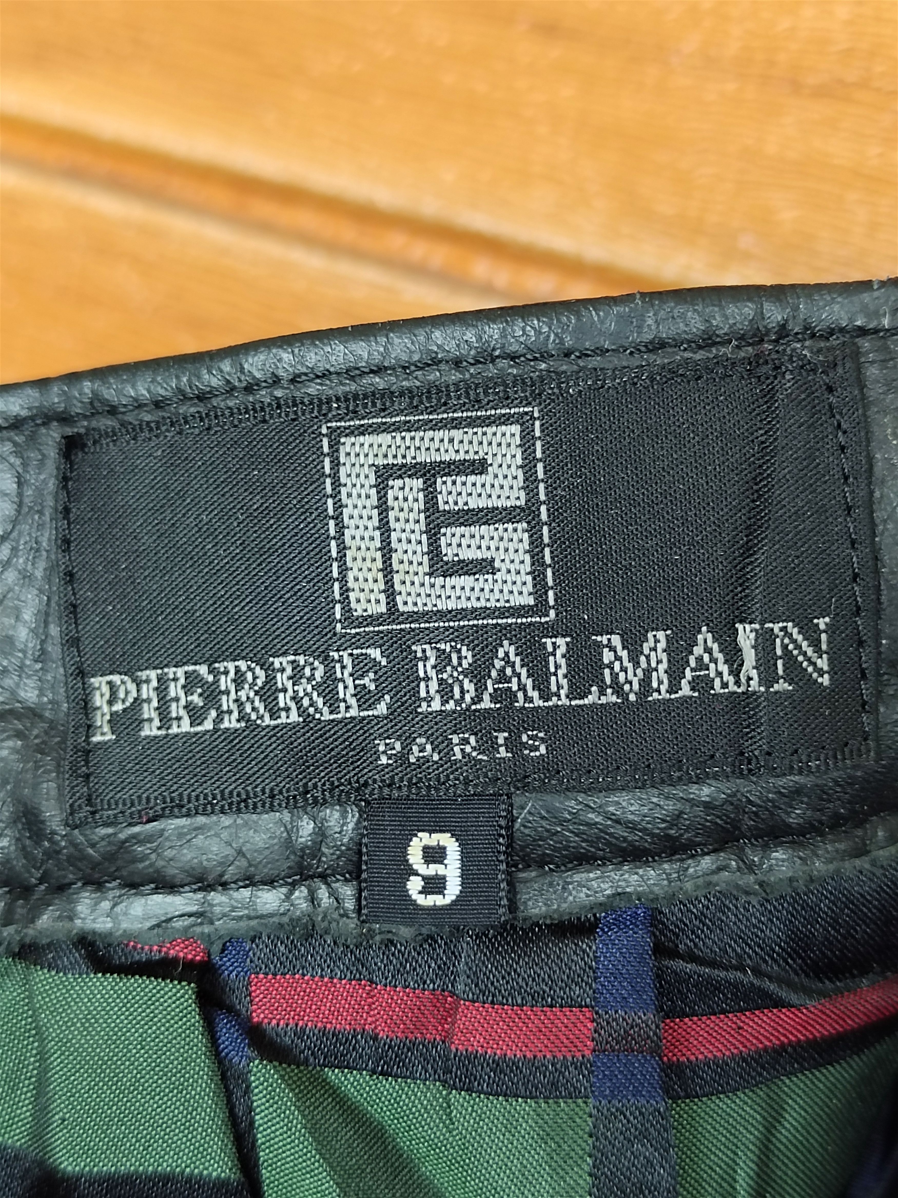 Pierre Balmain Vintage Pierre Balmain Paris Leather Skirt Size 25" / US 0 / IT 36 - 12 Thumbnail