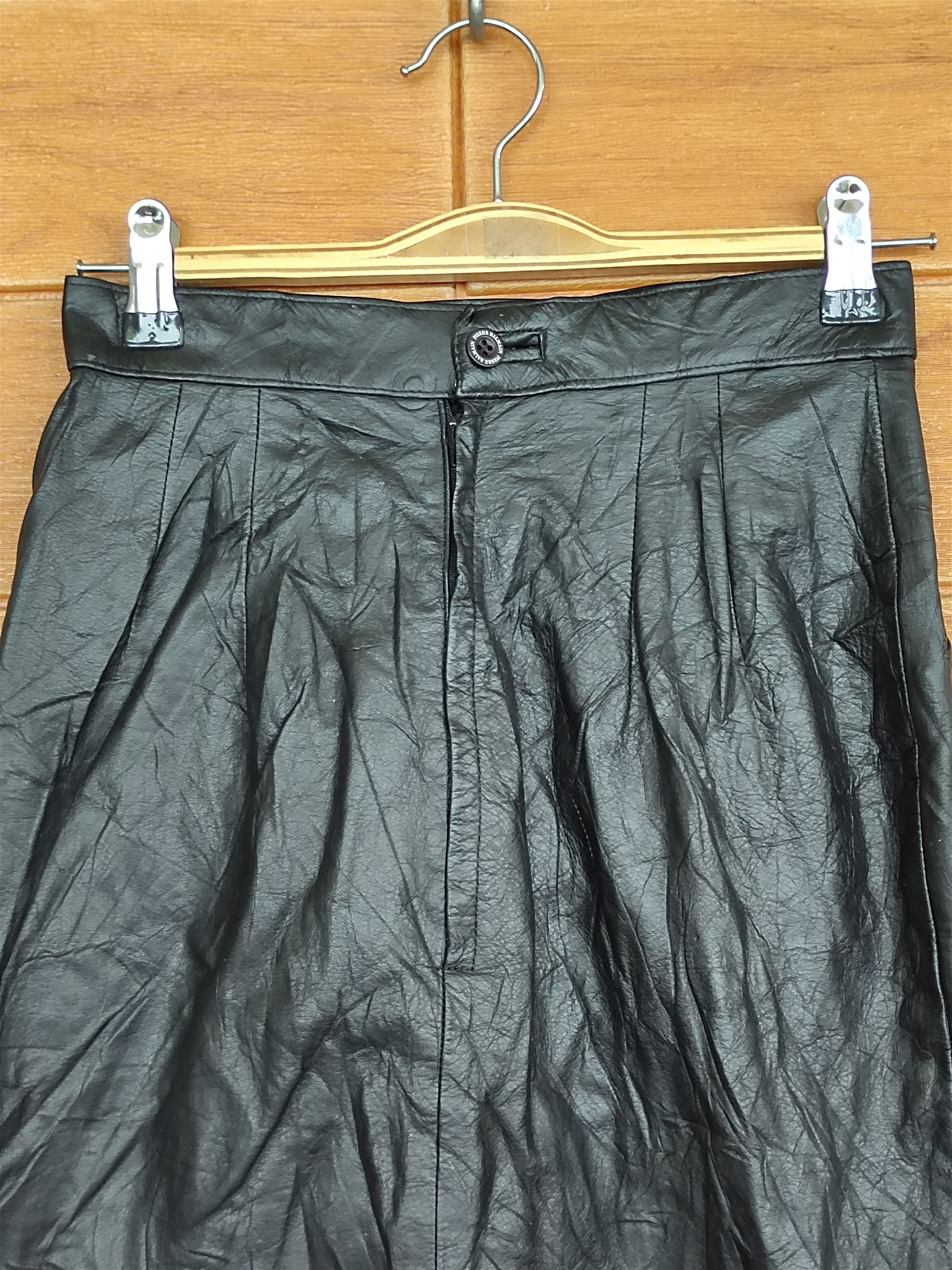 Pierre Balmain Vintage Pierre Balmain Paris Leather Skirt Size 25" / US 0 / IT 36 - 2 Thumbnail
