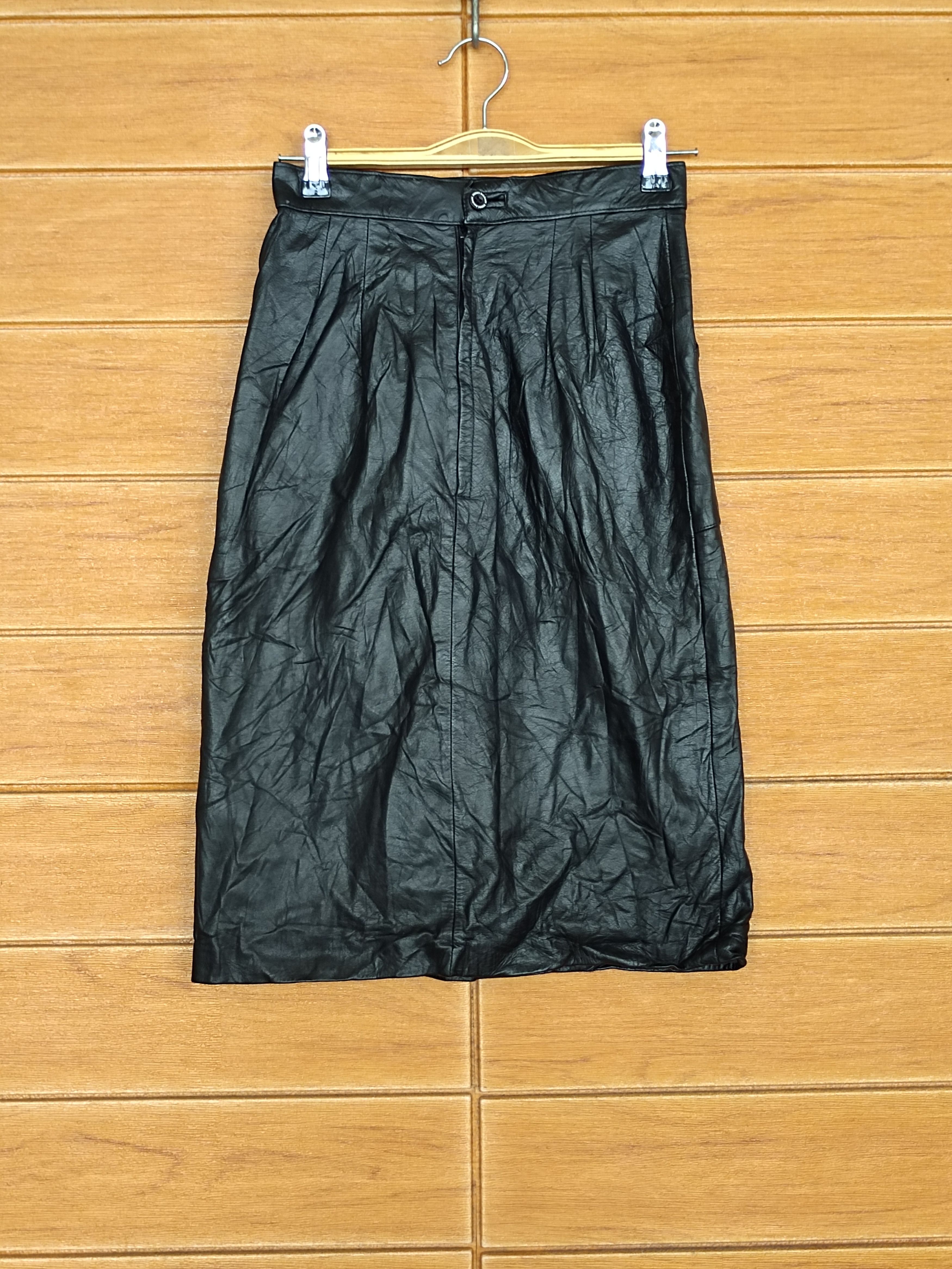 Pierre Balmain Vintage Pierre Balmain Paris Leather Skirt Size 25" / US 0 / IT 36 - 1 Thumbnail