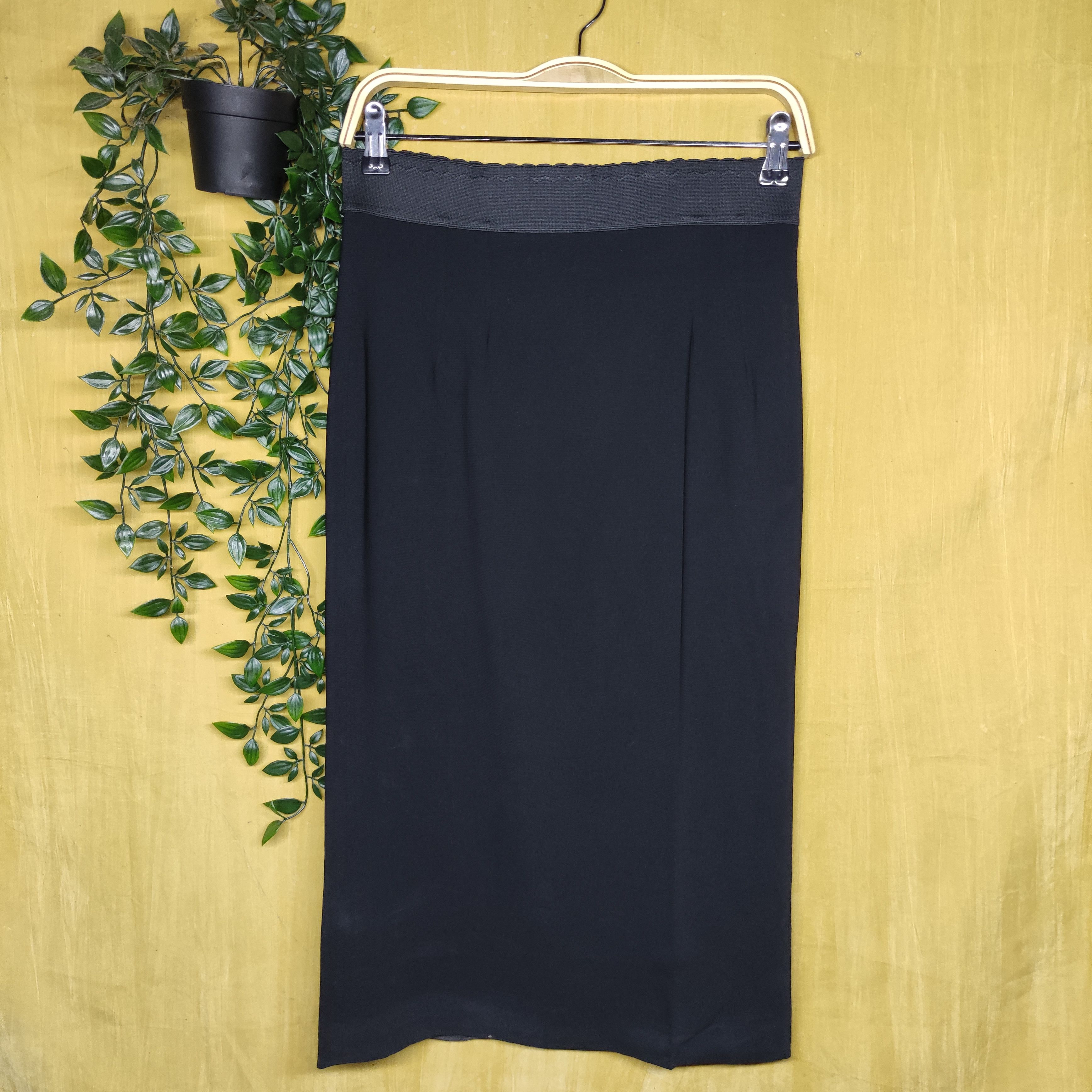 Dolce & Gabbana a81 D&G skirt Size 28" / US 6 / IT 42 - 1 Thumbnail