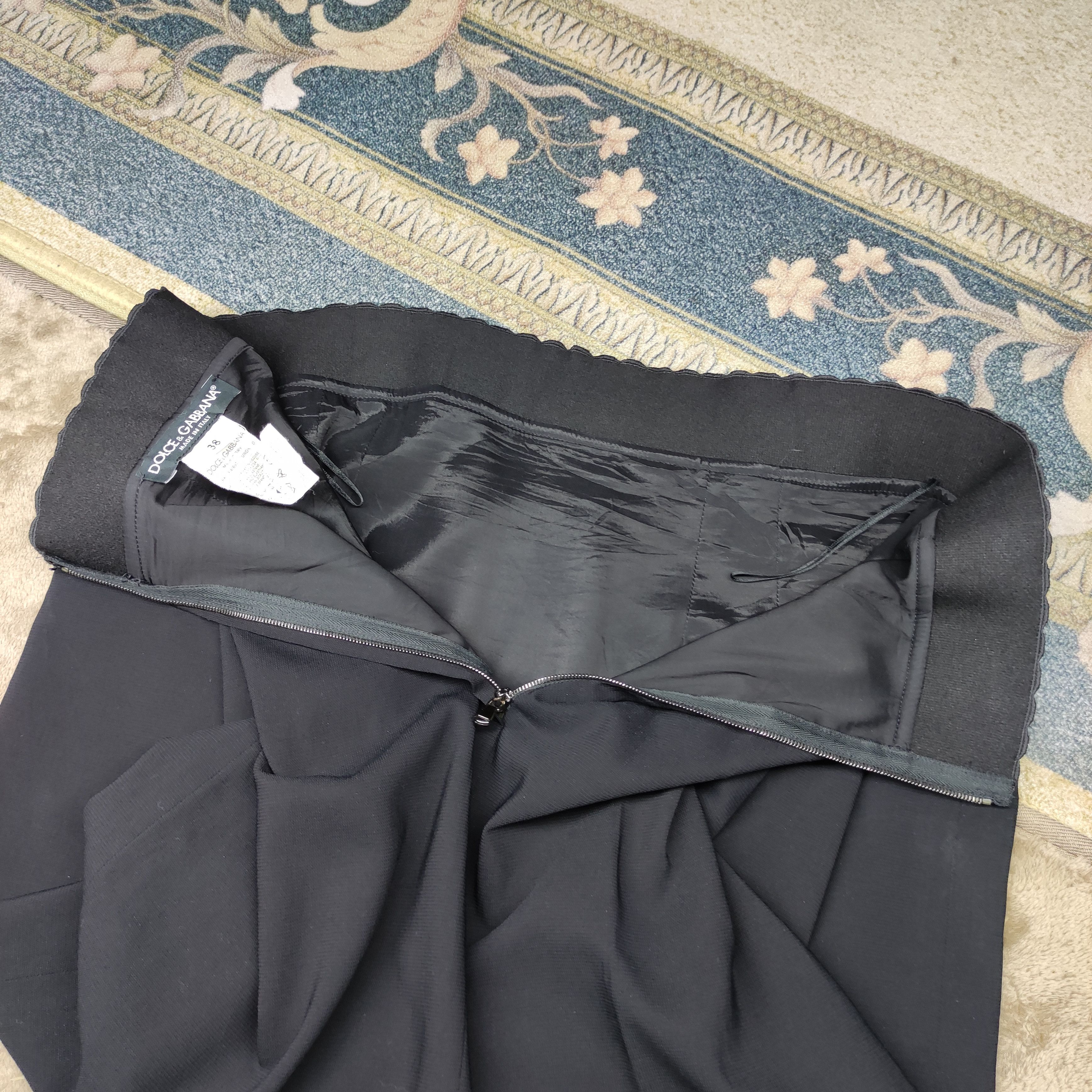 Dolce & Gabbana a81 D&G skirt Size 28" / US 6 / IT 42 - 4 Thumbnail