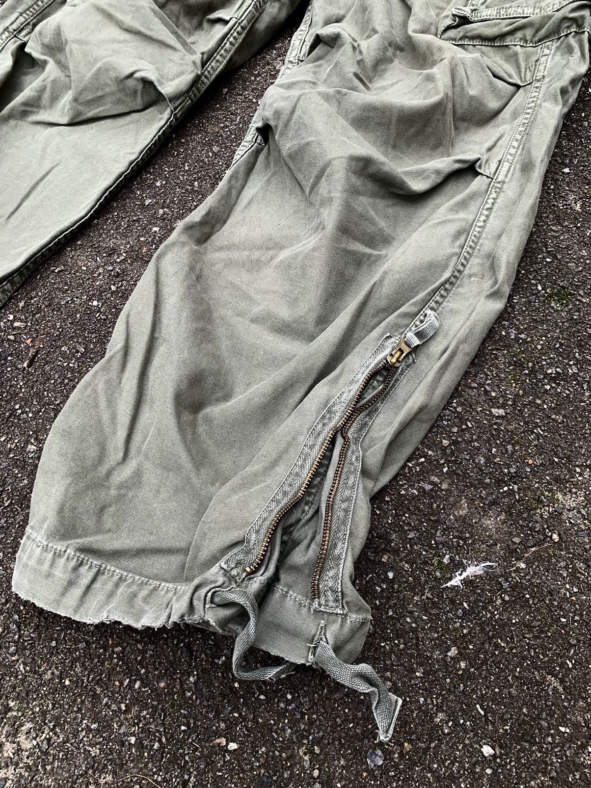 Japanese Brand Vintage Japan Rags cargo zip baggy pocket pants Size US 36 / EU 52 - 3 Thumbnail