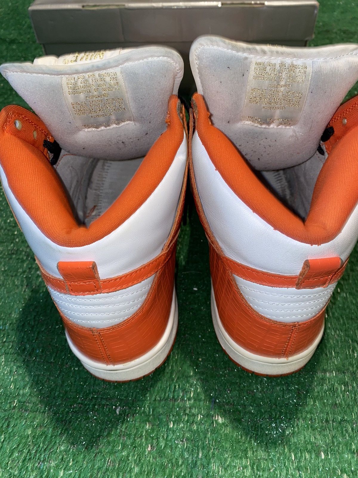 Nike × Supreme Nike SB Dunk High Supreme Orange Size US 10 / EU 43 - 10 Thumbnail