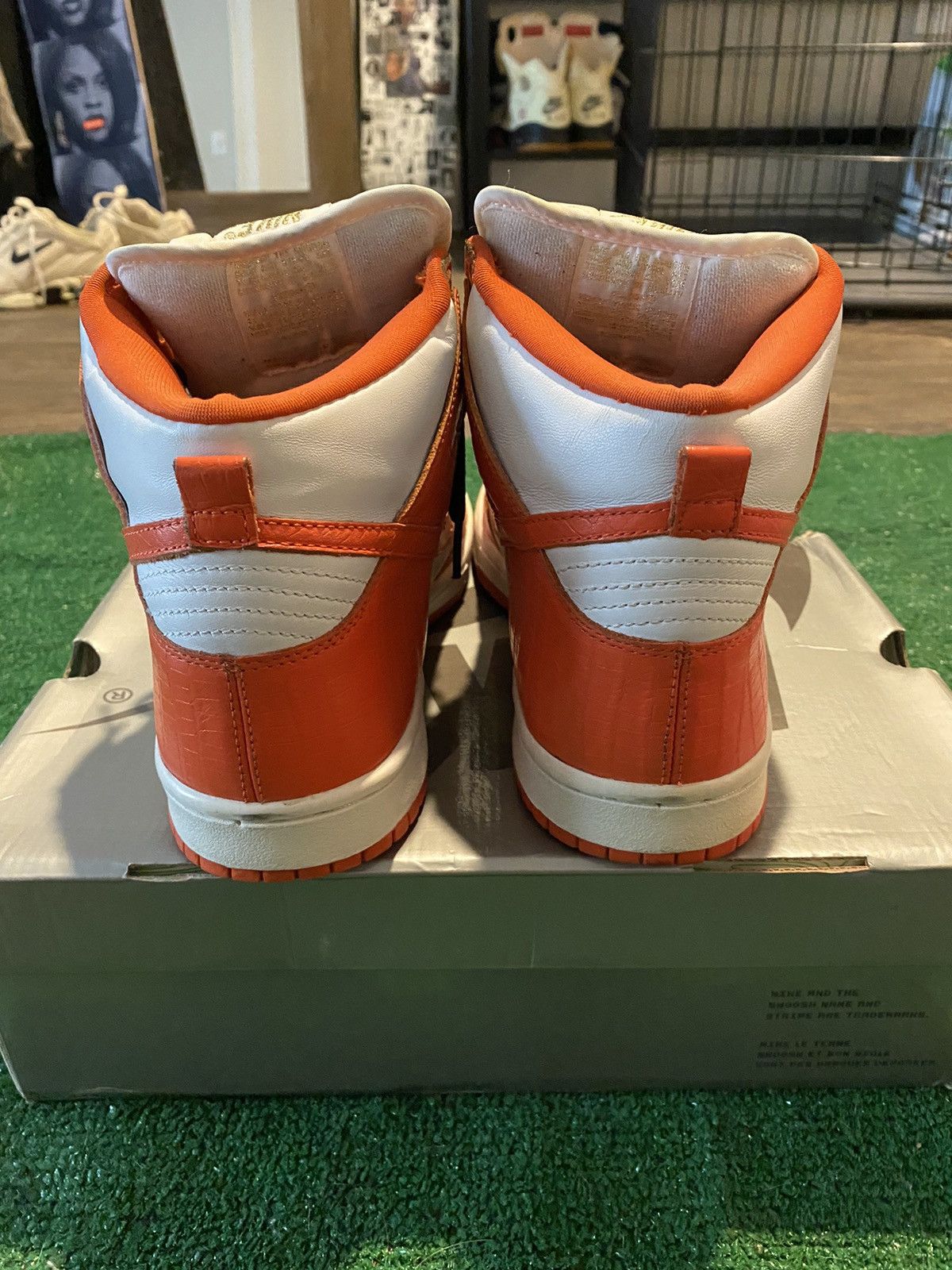 Nike × Supreme Nike SB Dunk High Supreme Orange Size US 10 / EU 43 - 3 Thumbnail