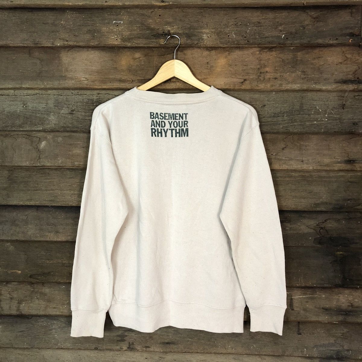Japanese Brand Japanese Brand vintage Cream Sweatshirt #5998 Size US L / EU 52-54 / 3 - 10 Thumbnail