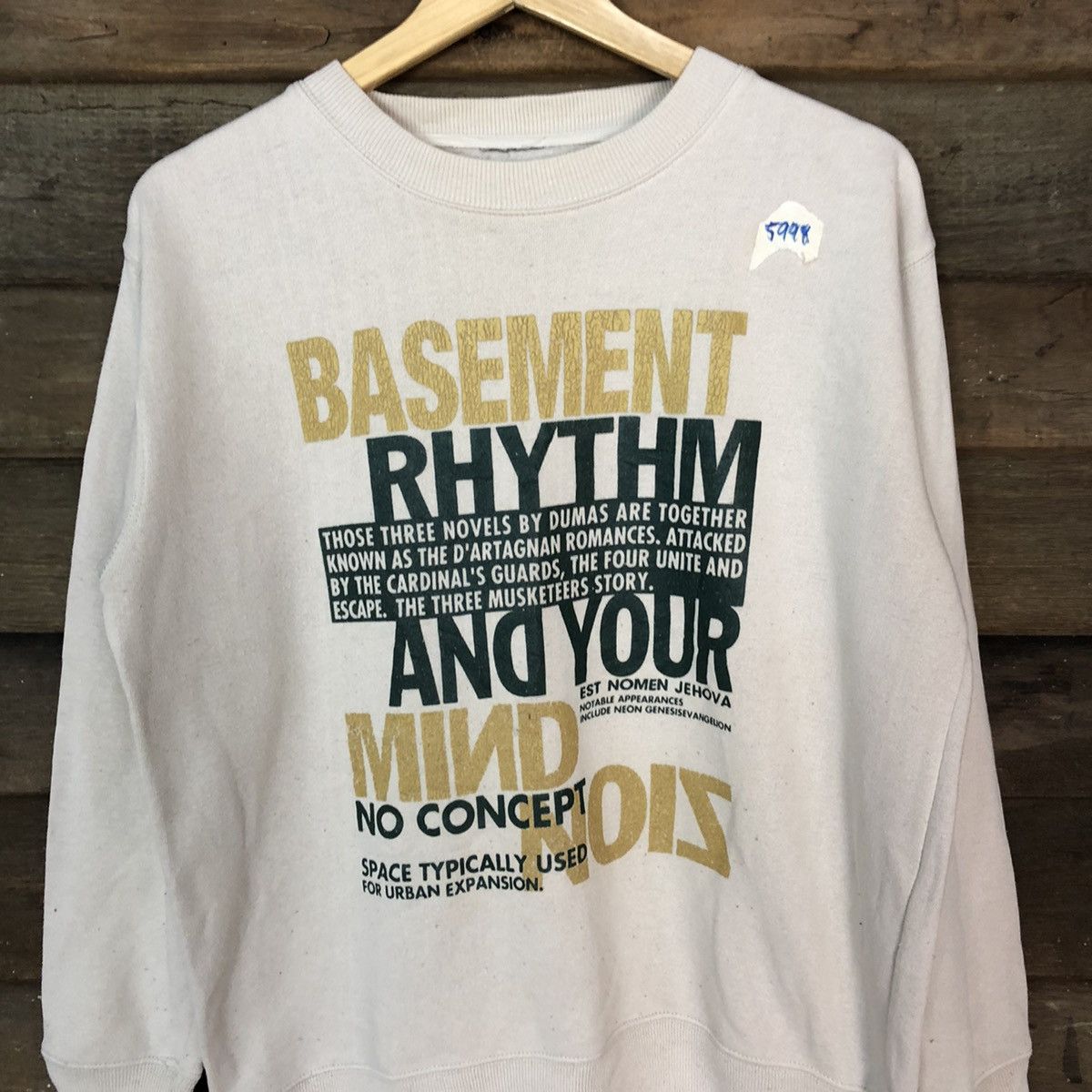 Japanese Brand Japanese Brand vintage Cream Sweatshirt #5998 Size US L / EU 52-54 / 3 - 6 Thumbnail