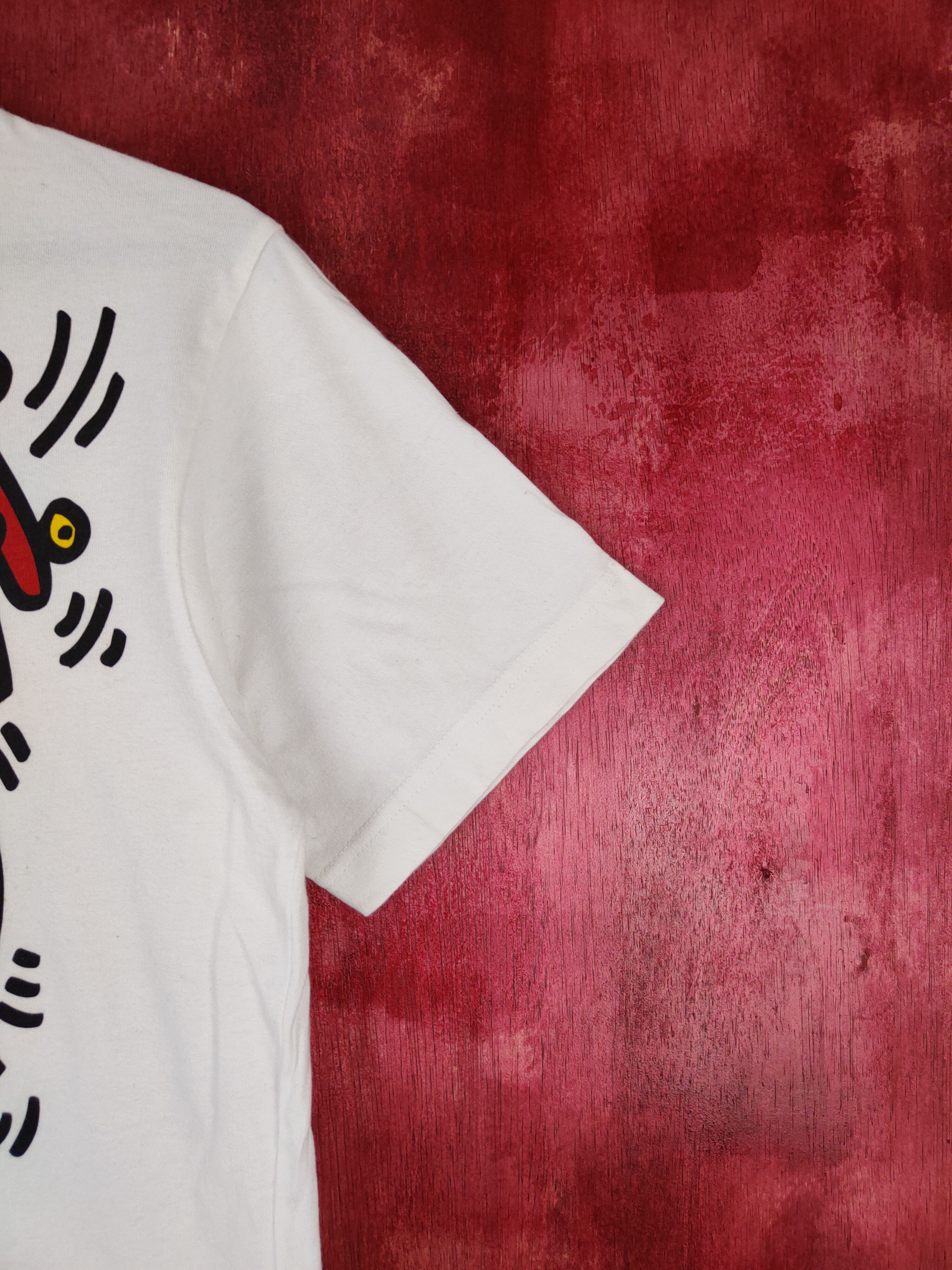 Japanese Brand Uniqlo X Keith Haring White Short Sleeve T-shirt #5782 Size US S / EU 44-46 / 1 - 6 Thumbnail