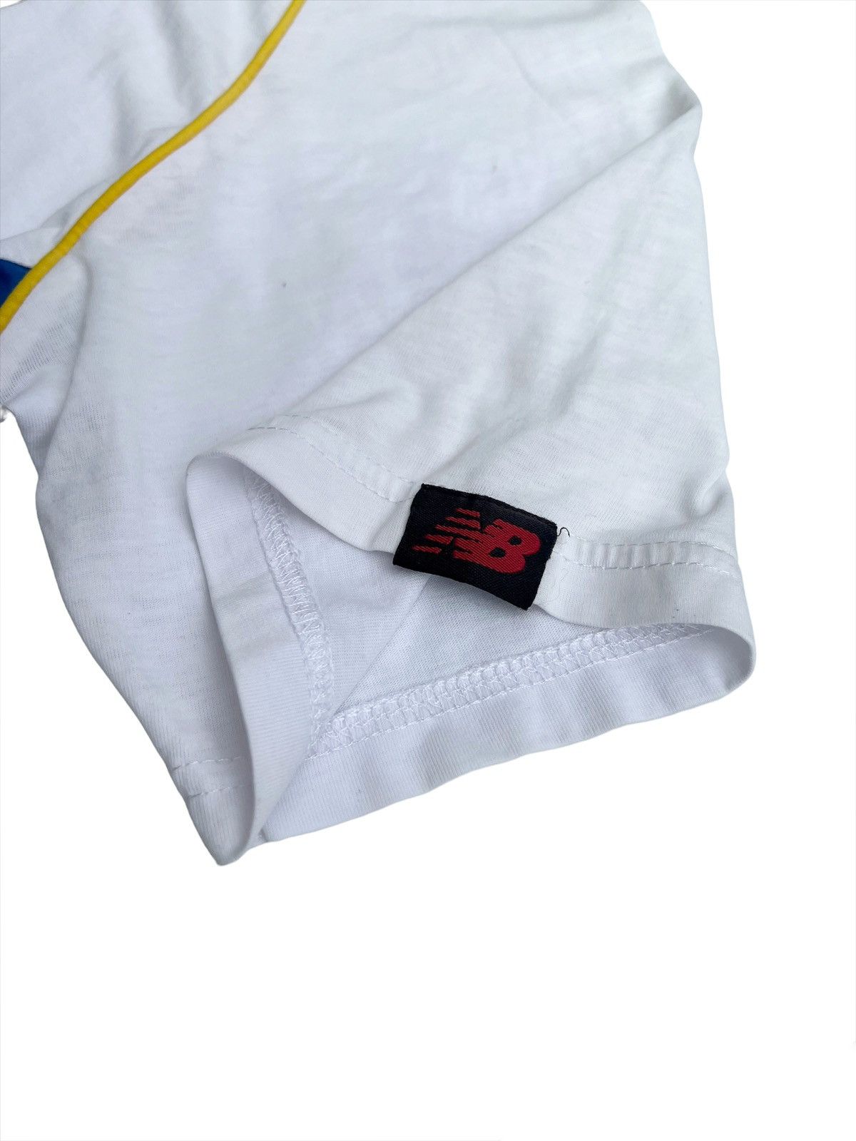 New Balance Vintage 90s NEW BALANCE Big Logo T-shirt Size XS / US 0-2 / IT 36-38 - 4 Thumbnail