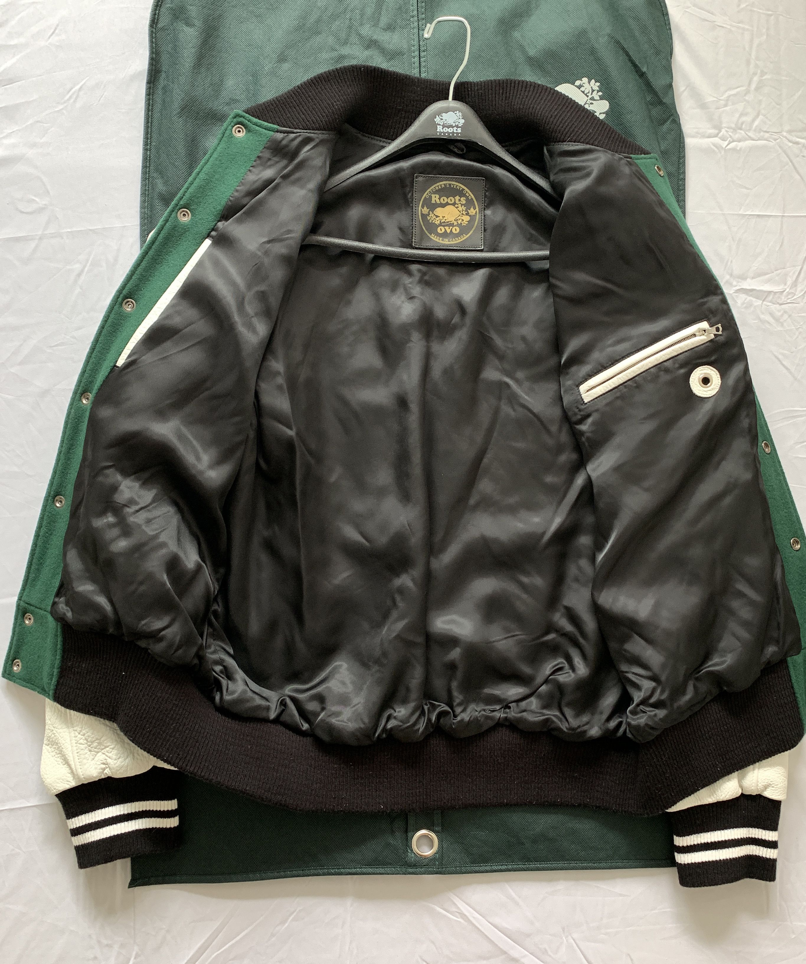 Drake 💥💎F&F💎💥🦉 OVO X ROOTS VARSITY TOUR JACKET 2014 Size US M / EU 48-50 / 2 - 22 Thumbnail