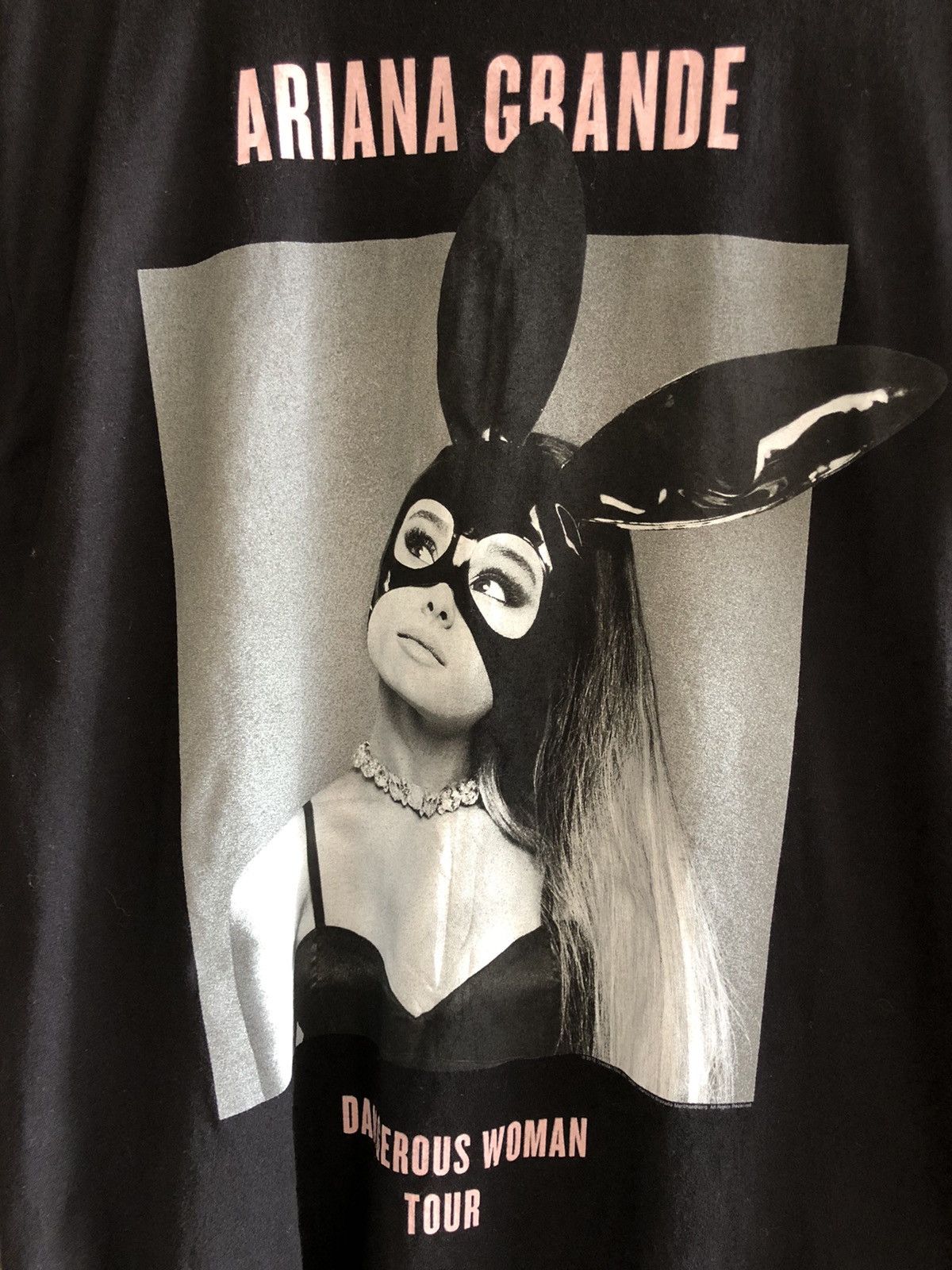 Band Tees Ariana Grande Dangerous Woman Tour 2017 T Shirt Size US M / EU 48-50 / 2 - 2 Thumbnail