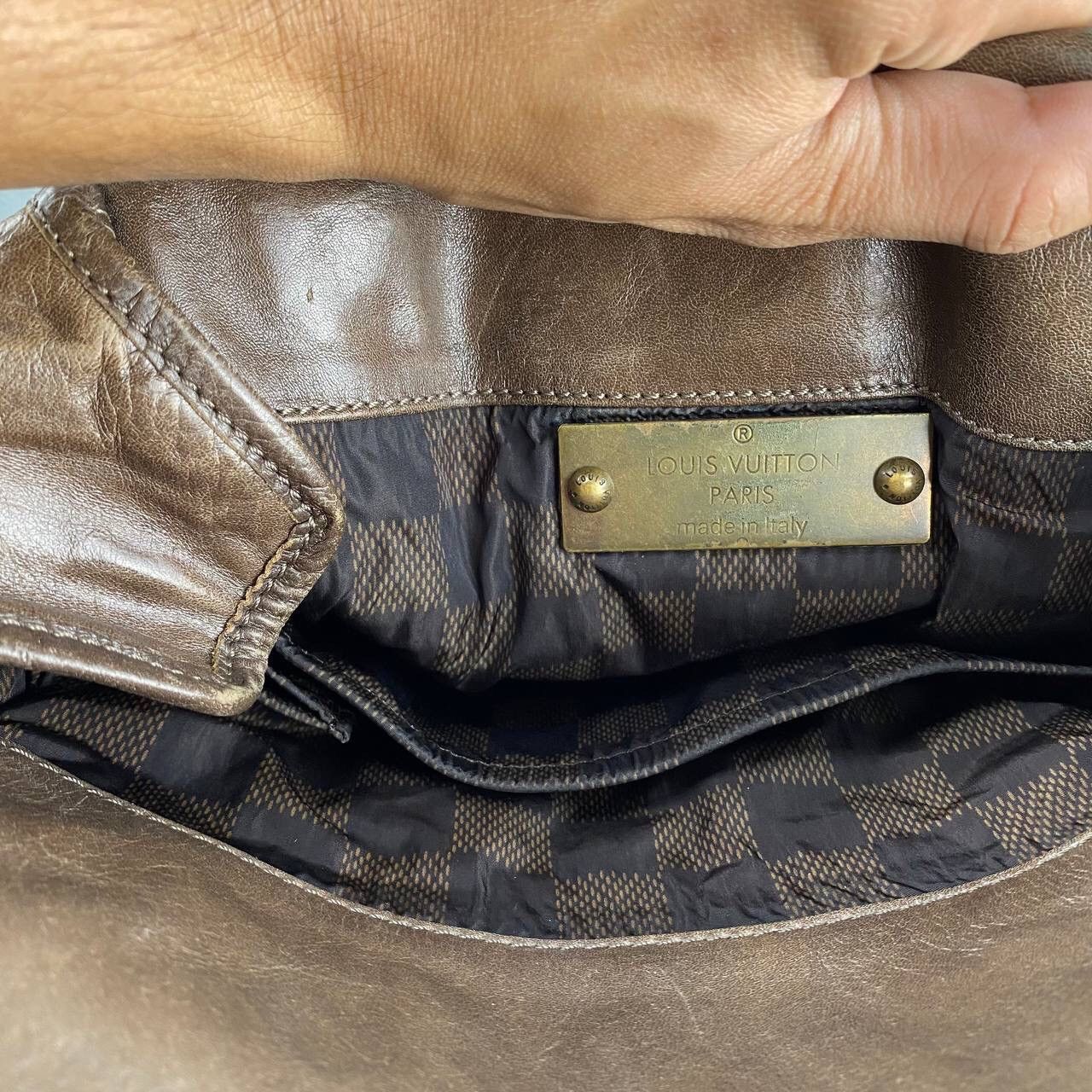Louis Vuitton Louis Vuitton Kangaroo Brown Leather Soana Crossbody Size ONE SIZE - 14 Thumbnail