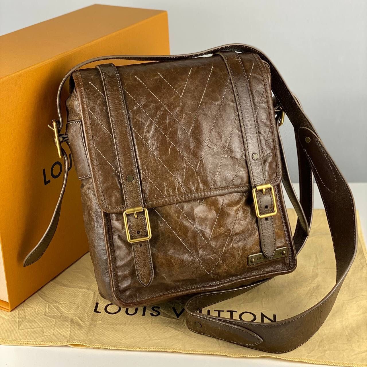 Louis Vuitton Louis Vuitton Kangaroo Brown Leather Soana Crossbody Size ONE SIZE - 1 Thumbnail