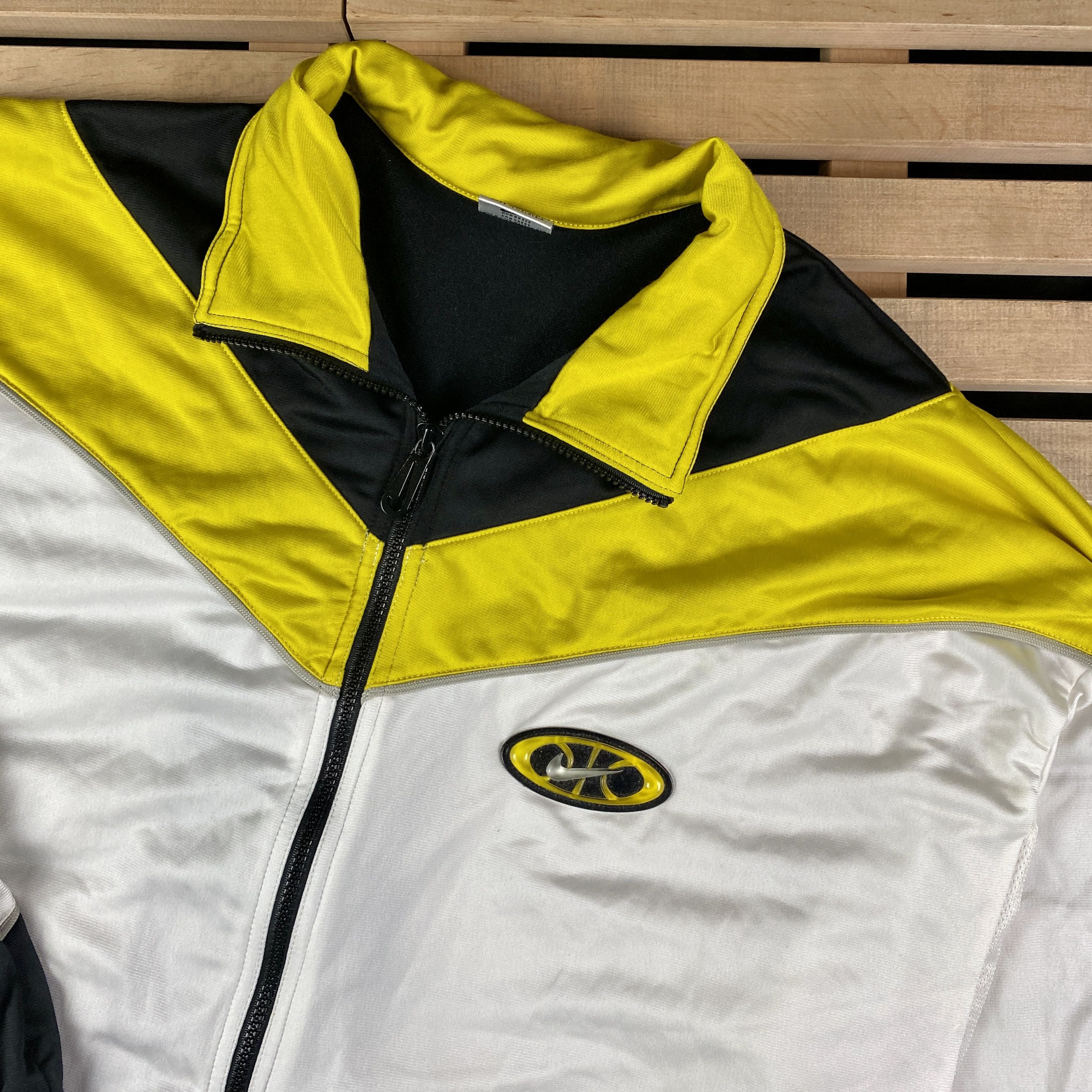 Nike × Vintage Mens Bomber Jacket Nike Vintage Size L Size US L / EU 52-54 / 3 - 2 Thumbnail