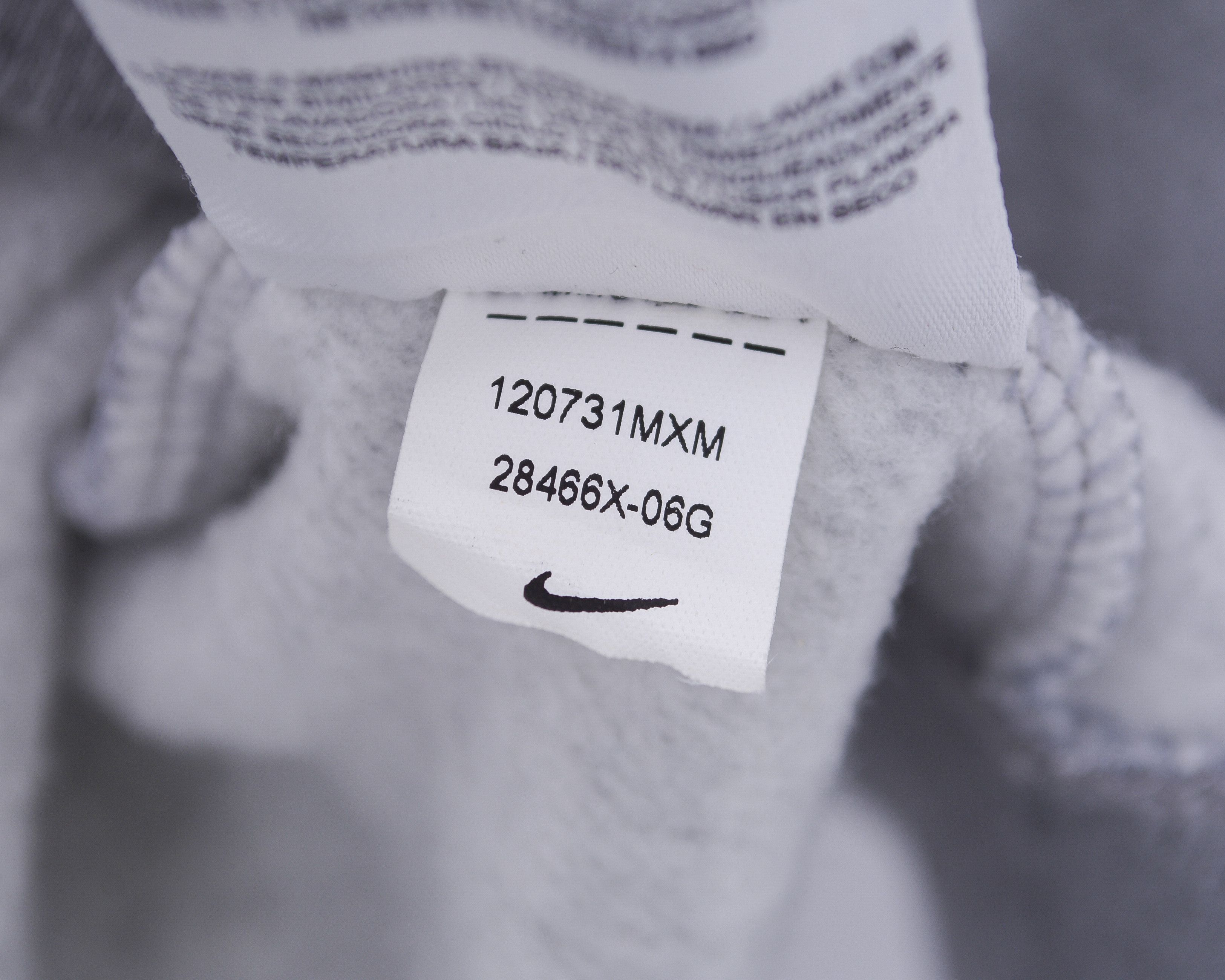 Nike 1972 Mens M Hoodie Pullover Jumper Sweatshirt Logo Sweater Size US M / EU 48-50 / 2 - 6 Thumbnail