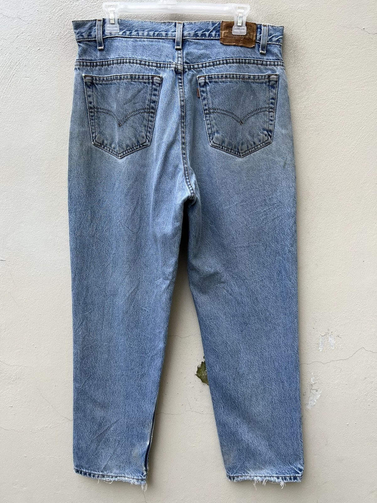 Levi's VTG 2000 Levi’s 540 Fade Light Blue Denim Relaxed Fit Jeans Size US 34 / EU 50 - 14 Thumbnail
