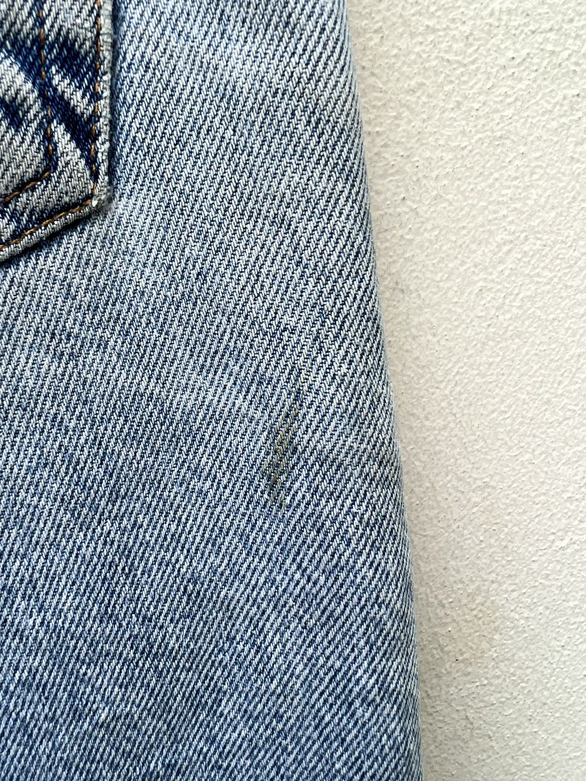Levi's VTG 2000 Levi’s 540 Fade Light Blue Denim Relaxed Fit Jeans Size US 34 / EU 50 - 19 Thumbnail