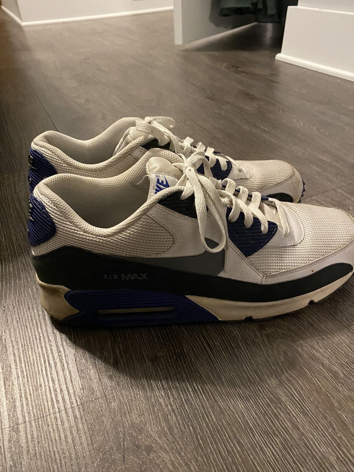 Nike Nike Air Max Size US 13 / EU 46 - 2 Thumbnail