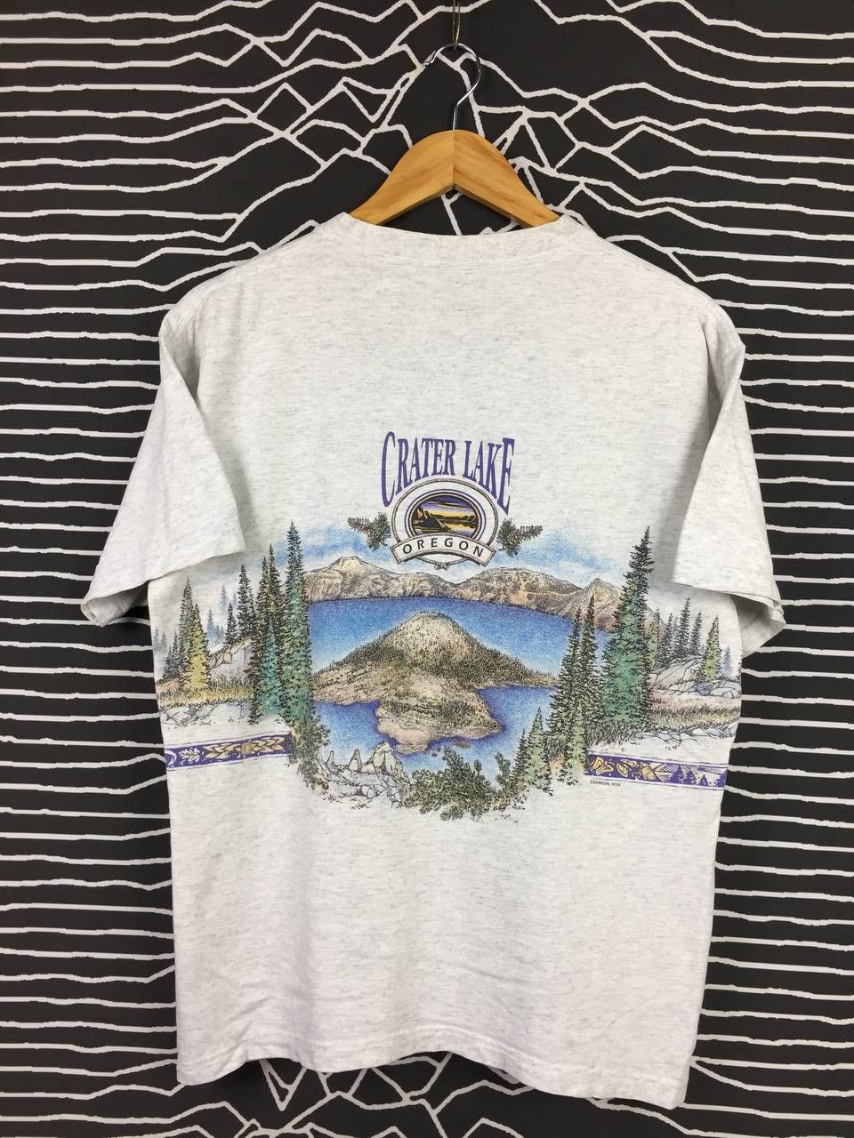Vtg 90s Crater Lake All Overprint Habitat The Mountains Tee