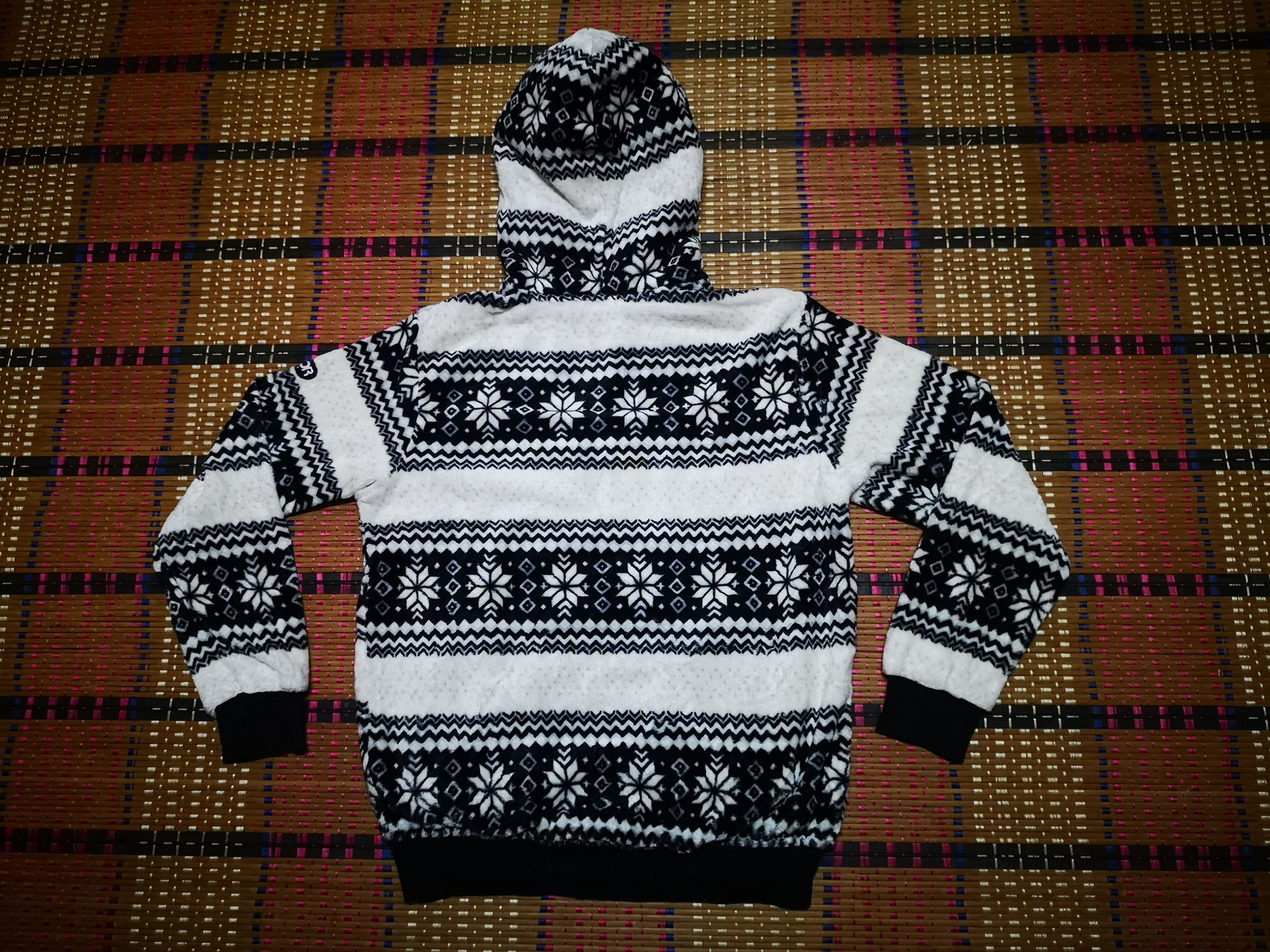 Japanese Brand Outdoor Brand Fleece Hoodie Jacket Size US L / EU 52-54 / 3 - 4 Thumbnail