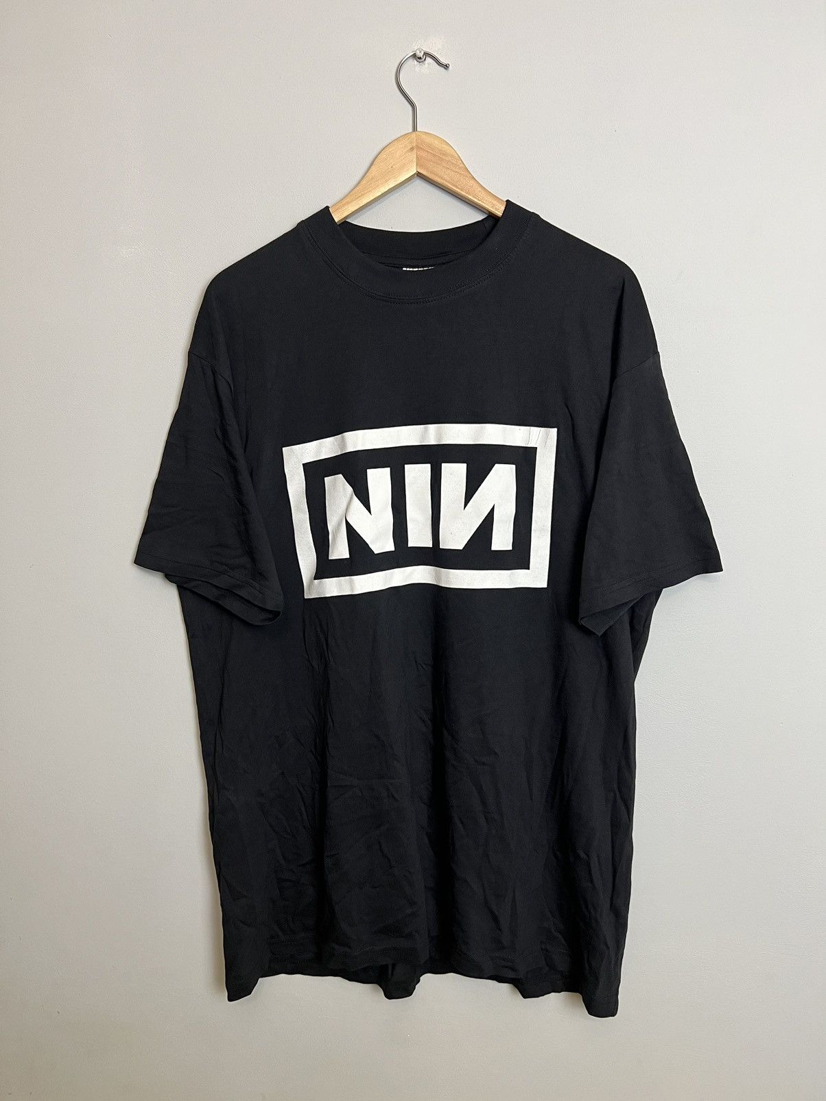 Band Tees × Vintage 90s Vintage Nine Inch Nails Big Logo RockBand Tour Tee Size US XL / EU 56 / 4 - 1 Thumbnail