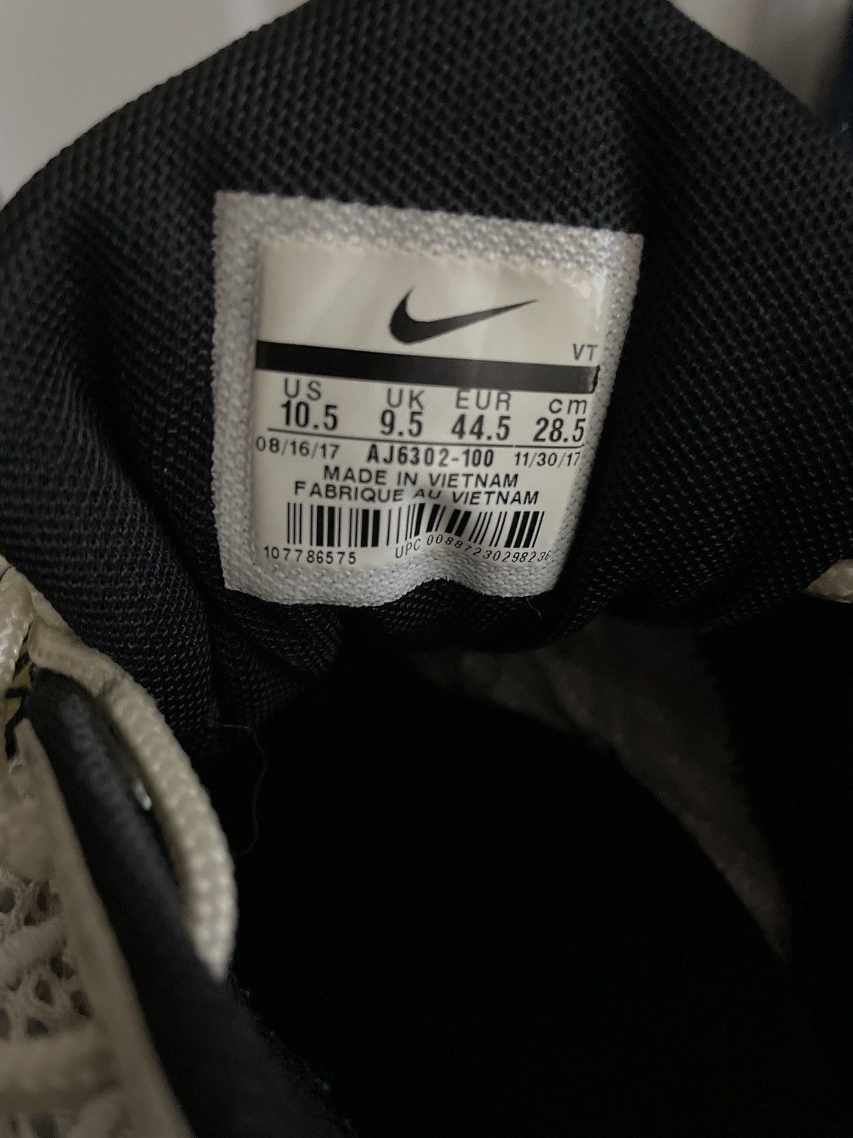 Nike Air Max 98 Hyperlocal UK Edition 2018 Size US 10 / EU 43 - 5 Thumbnail