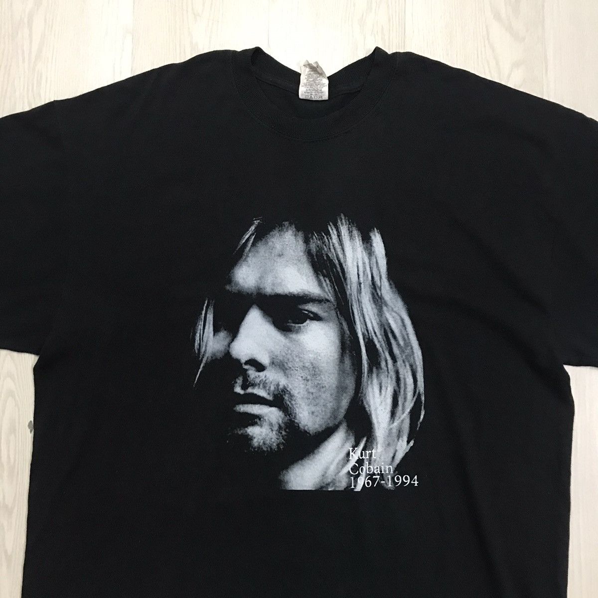 Band Tees × Nirvana Vintage Nirvana Band Tee Kurt Cobain Memorial Tee Size US XL / EU 56 / 4 - 2 Thumbnail