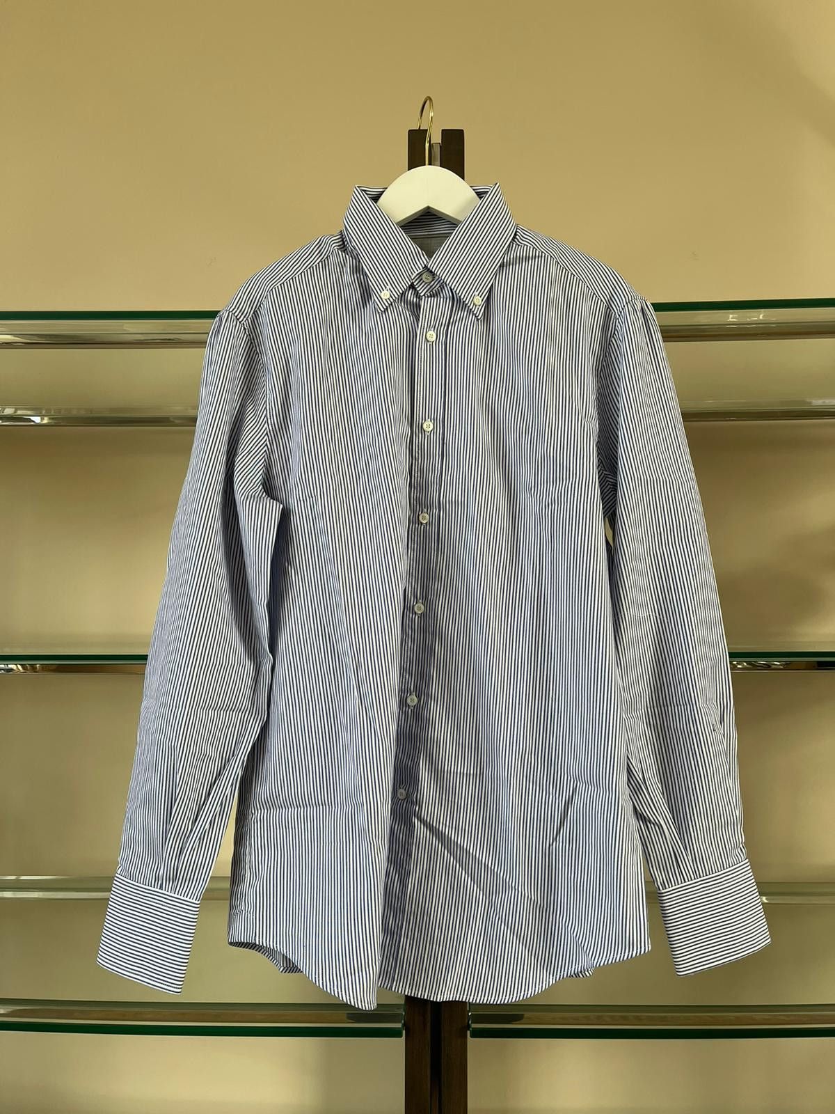 Brunello Cucinelli Basic Stripe Button Up in Blue / White Size US S / EU 44-46 / 1 - 2 Thumbnail