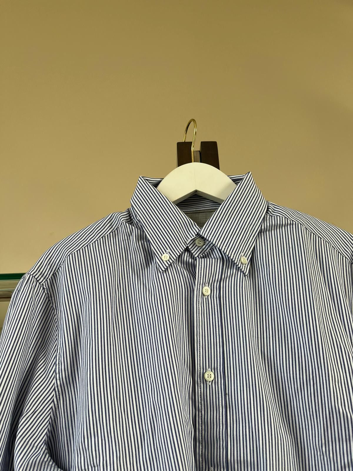 Brunello Cucinelli Basic Stripe Button Up in Blue / White Size US S / EU 44-46 / 1 - 9 Thumbnail