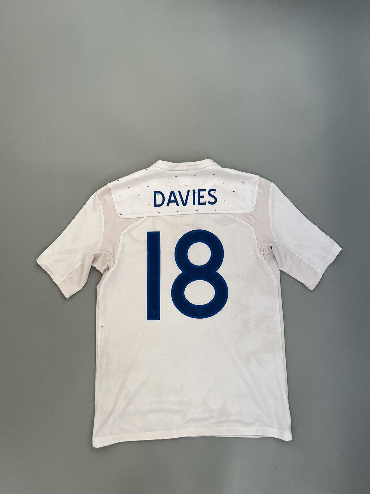 Umbro Vintage soccer jersey England Umbro 18 Davies Size US L / EU 52-54 / 3 - 6 Thumbnail