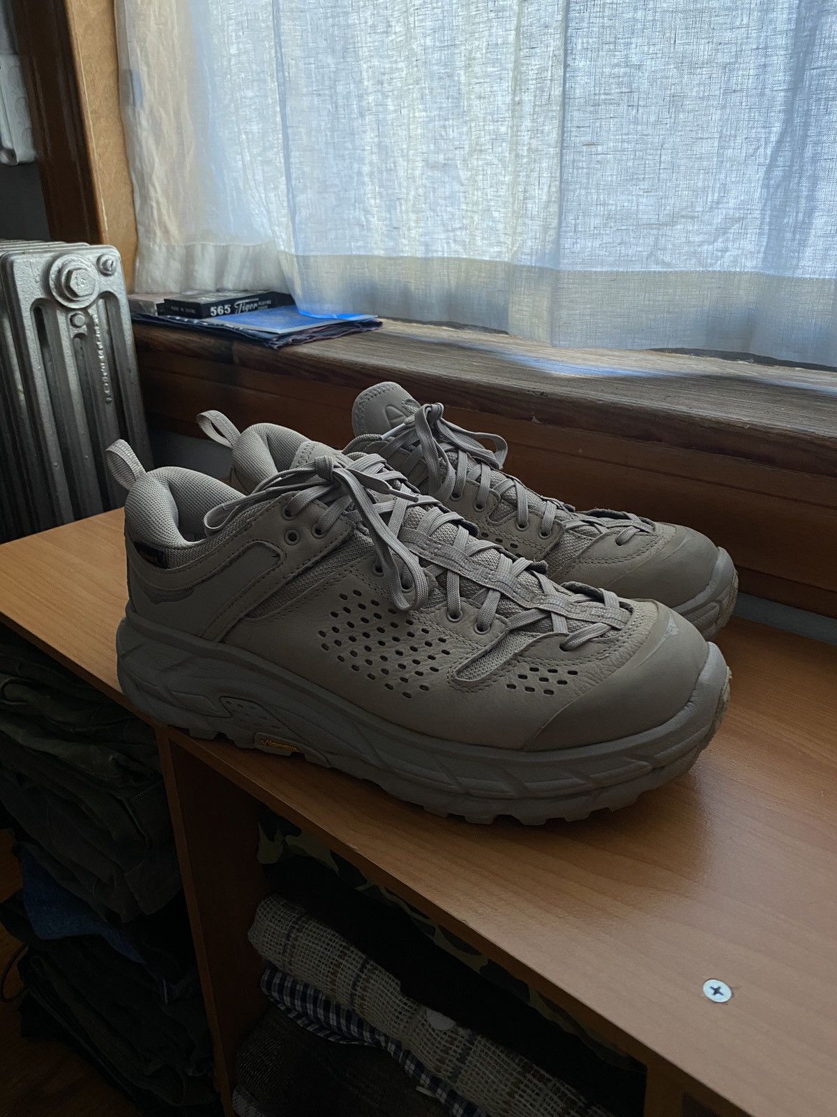 HOKA ONE ONE TOR ULTRA LOW エンジニアードガーメンツ - スニーカー