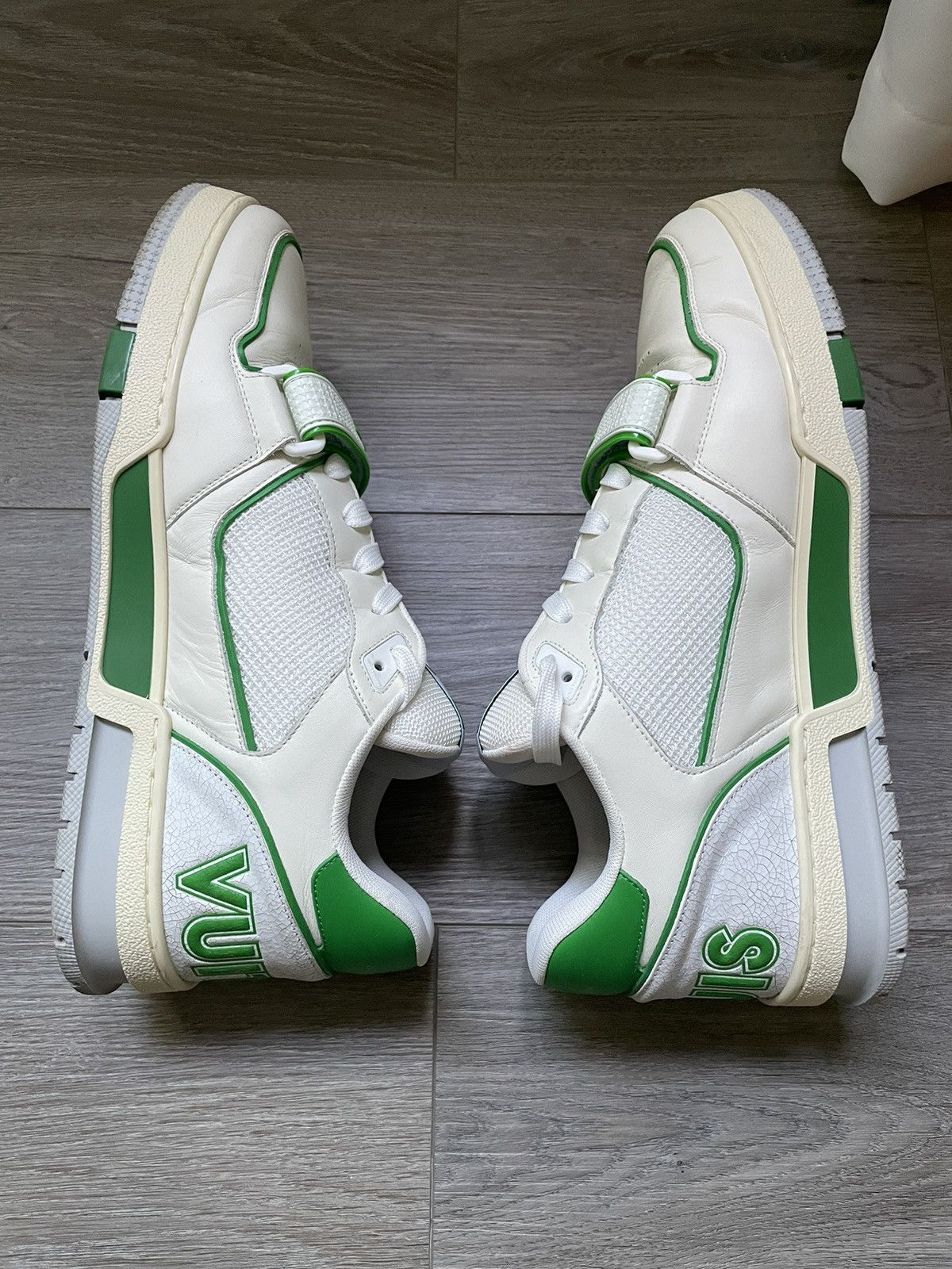 Louis Vuitton Louis Vuitton White Green Mesh Strap Trainer Sneaker Size US 10 / EU 43 - 4 Thumbnail