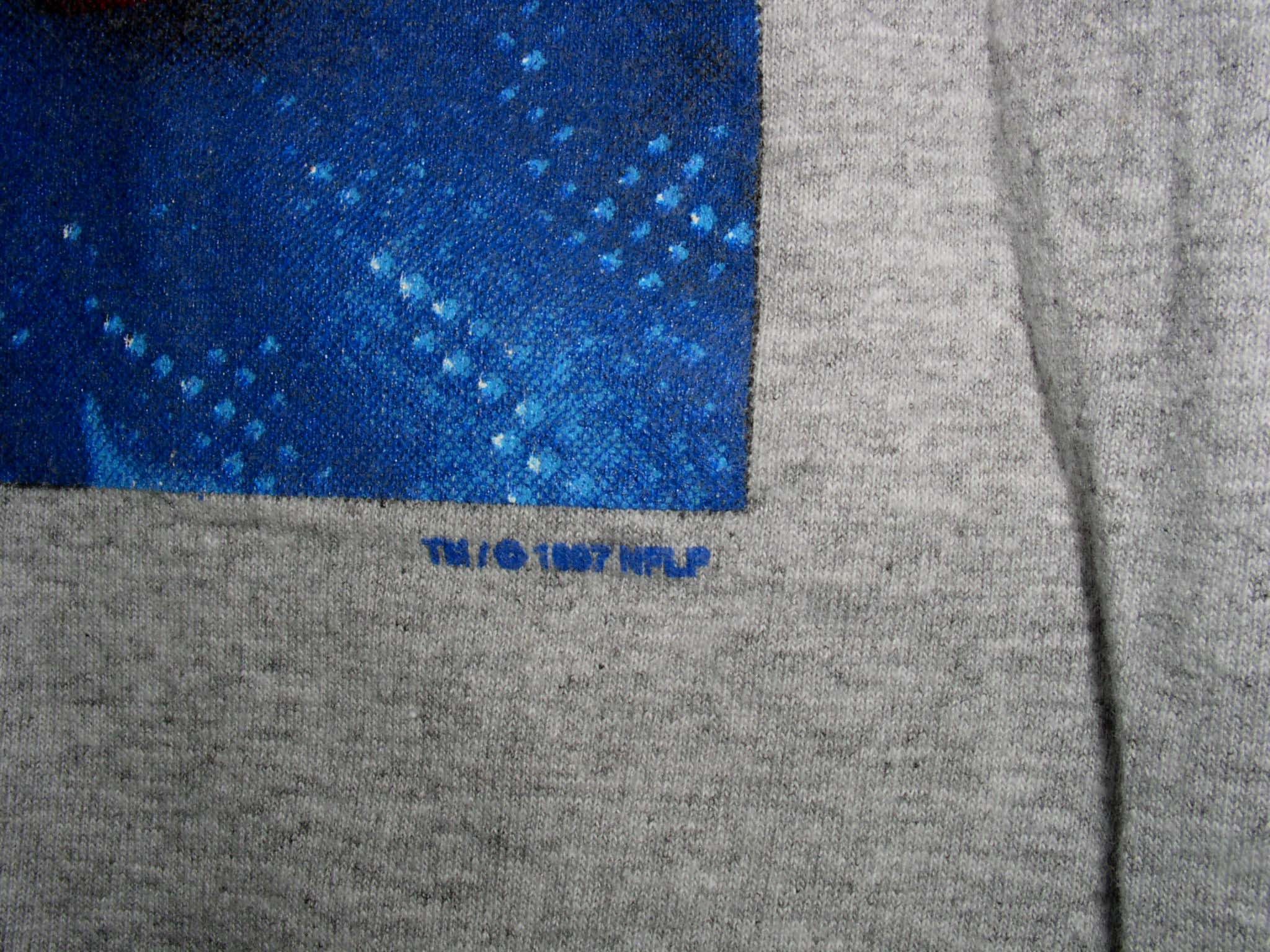 NFL GIANTS FOOTBALL EMBROIDERED SHIRT 1997 NUTMEG MILLS Size US XL / EU 56 / 4 - 3 Thumbnail
