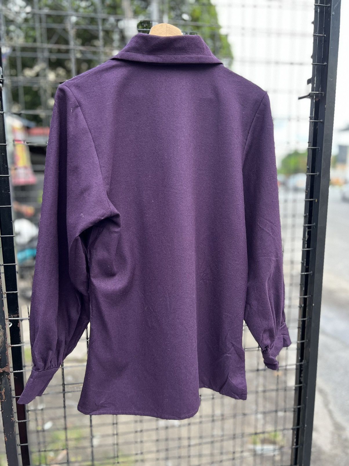 Vintage × Yves Saint Laurent Yves Saint Laurent chemisiers purple single breasted Size S / US 4 / IT 40 - 5 Thumbnail