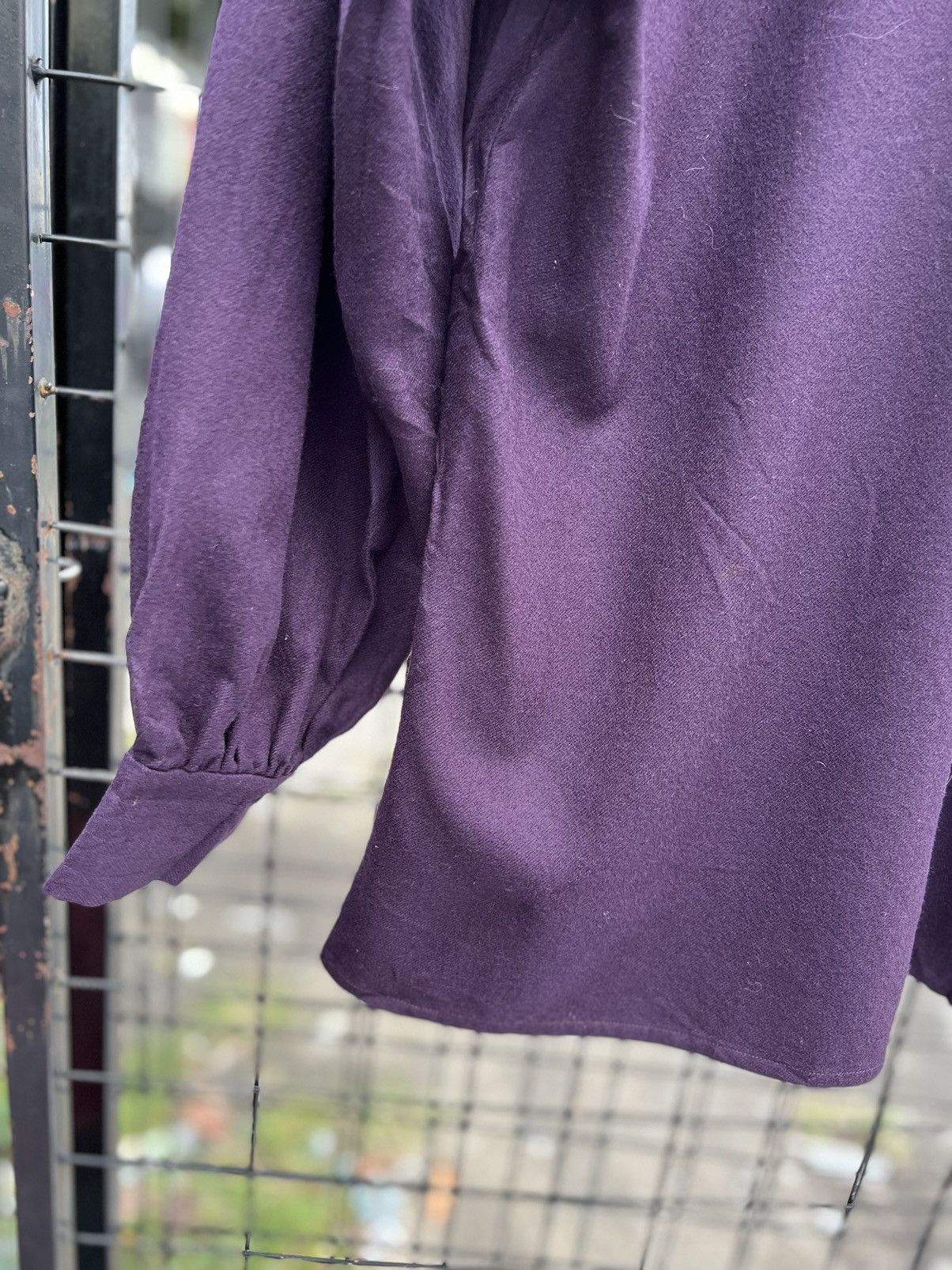 Vintage × Yves Saint Laurent Yves Saint Laurent chemisiers purple single breasted Size S / US 4 / IT 40 - 7 Thumbnail